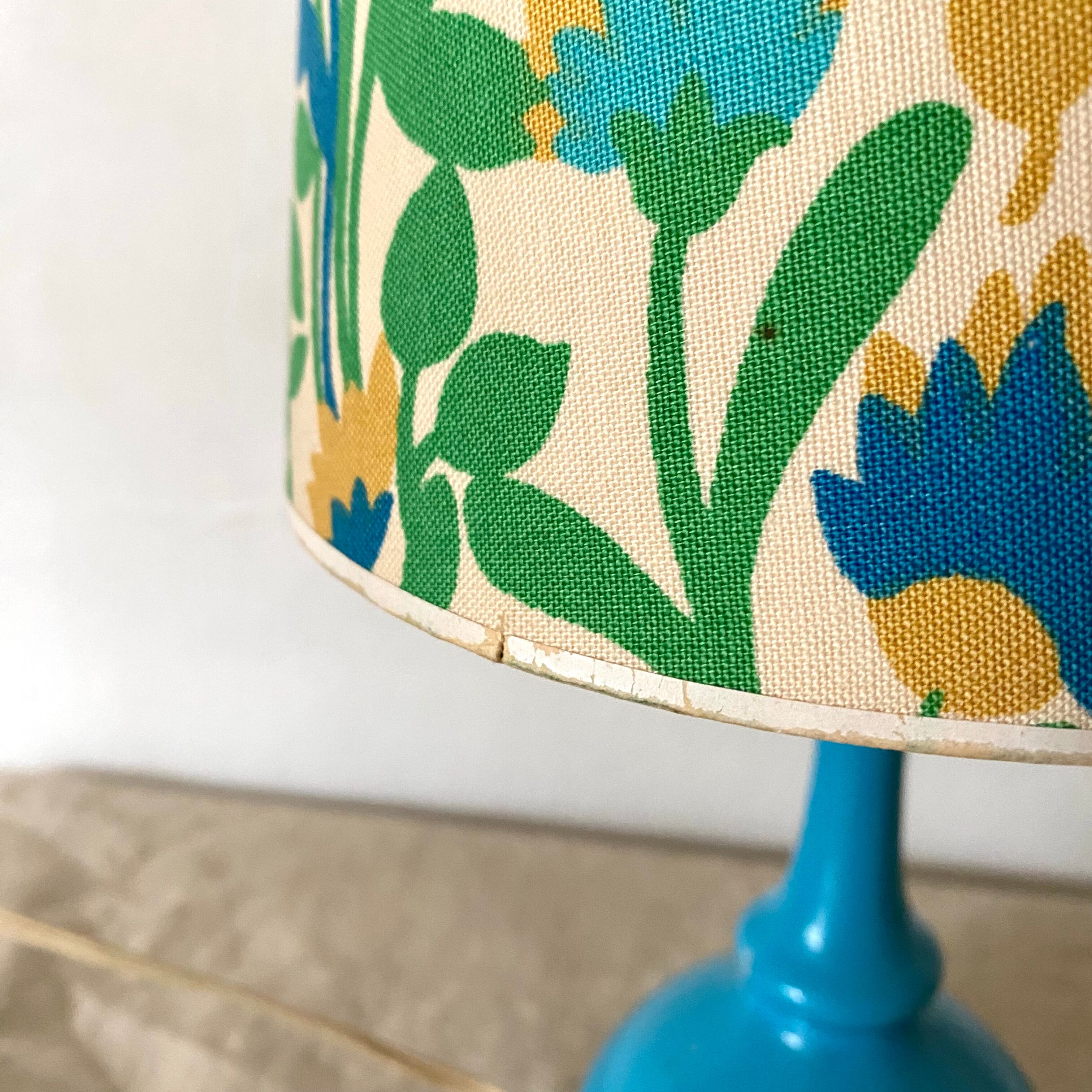 Vintage lamp flowers 70s