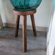Tabouret tripode brutaliste rond