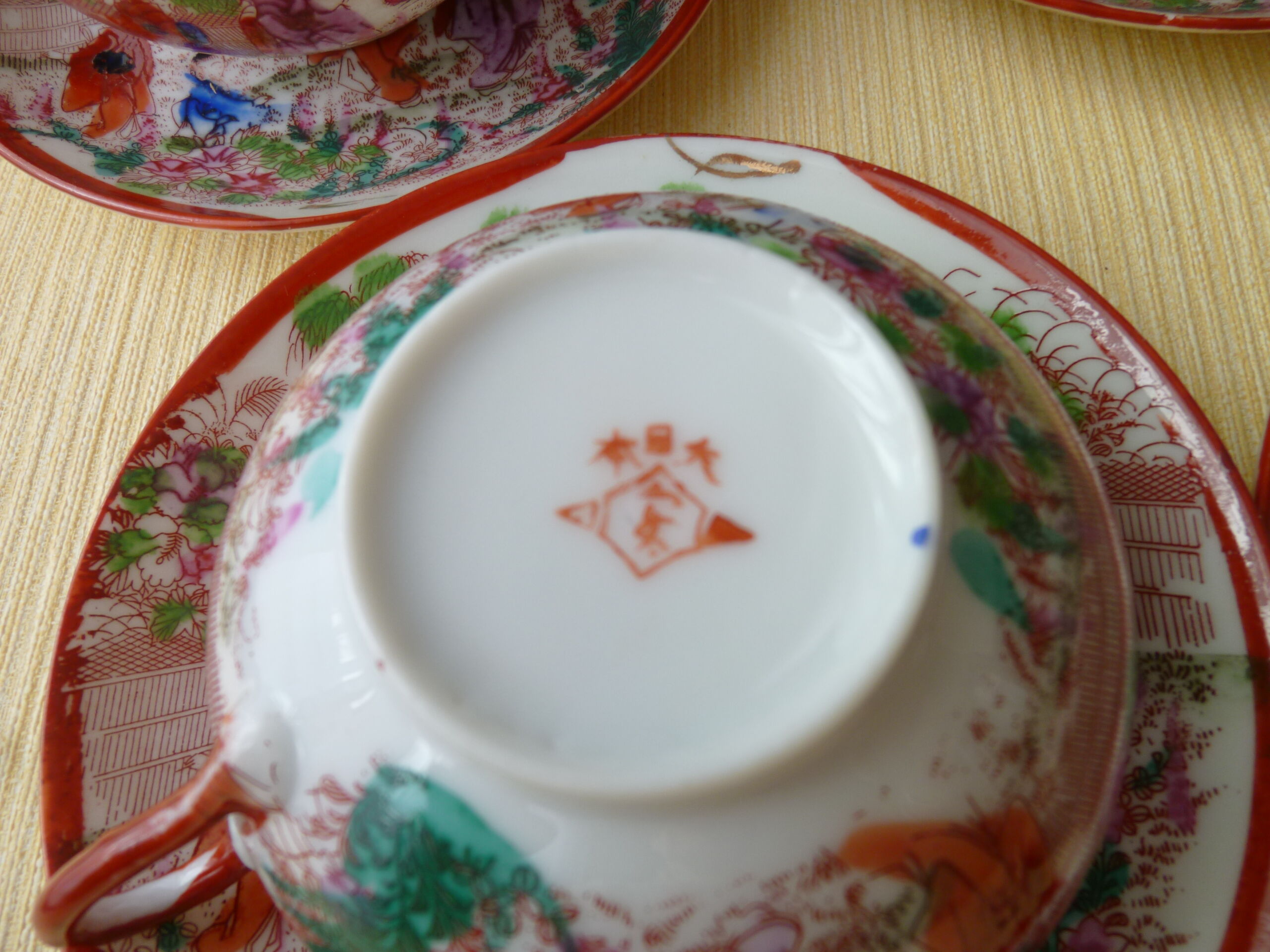 Set of 5 large Japanese porcelain tea cups