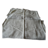 Set tablecloth and 6 assorted towels