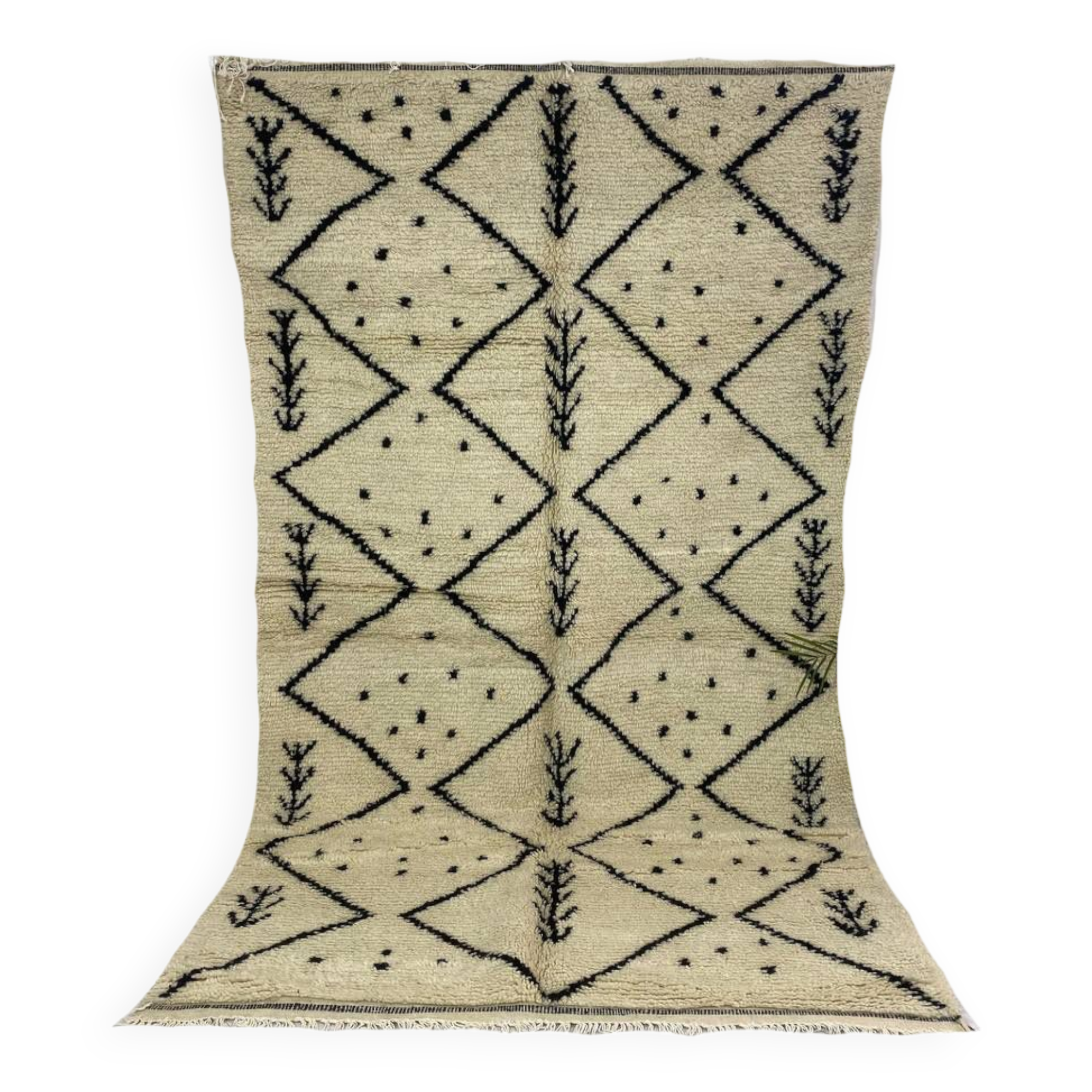 Handmade moroccan berber carpet 254 x 150 cm