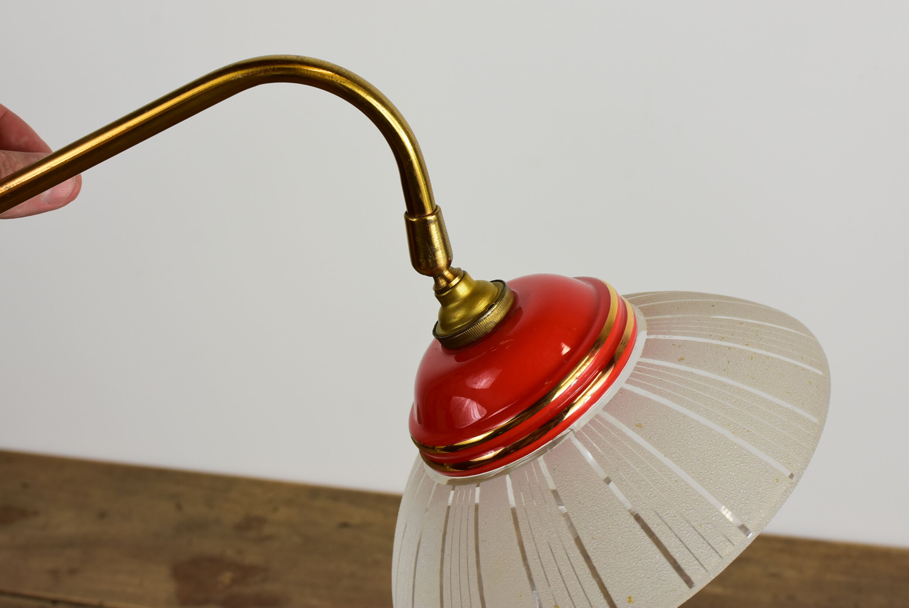 Adjustable wall lamp