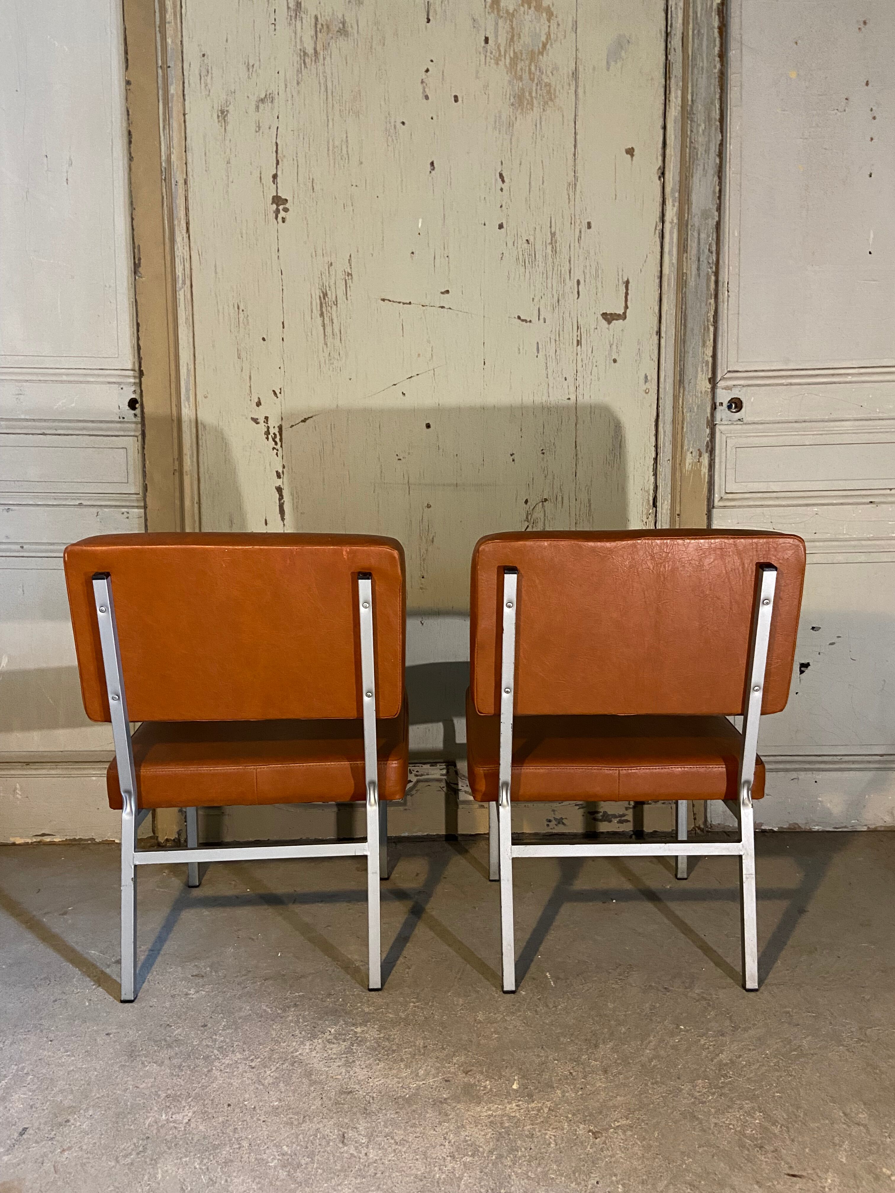 Pair of modernist low chairs in skai camel vintage 60s/70s