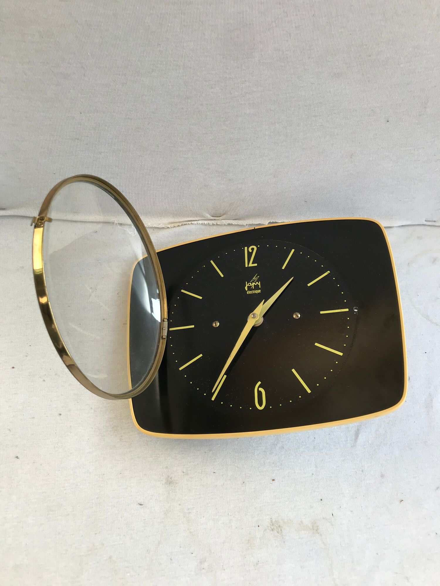 Former japy formica black clock