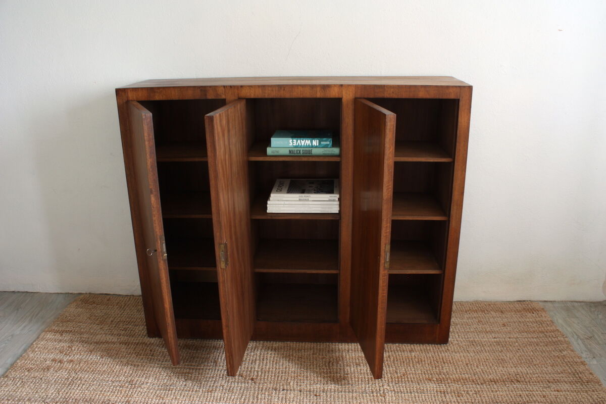 3-door low-door furniture