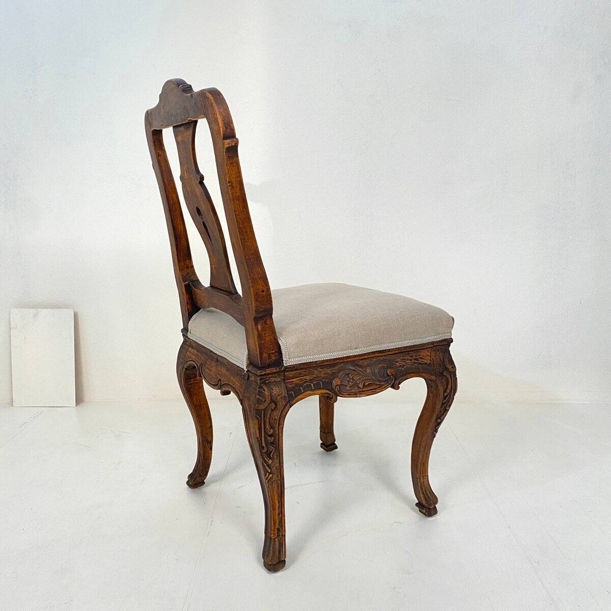 18th-Century German Baroque Chair in Carved Walnut, 1740s