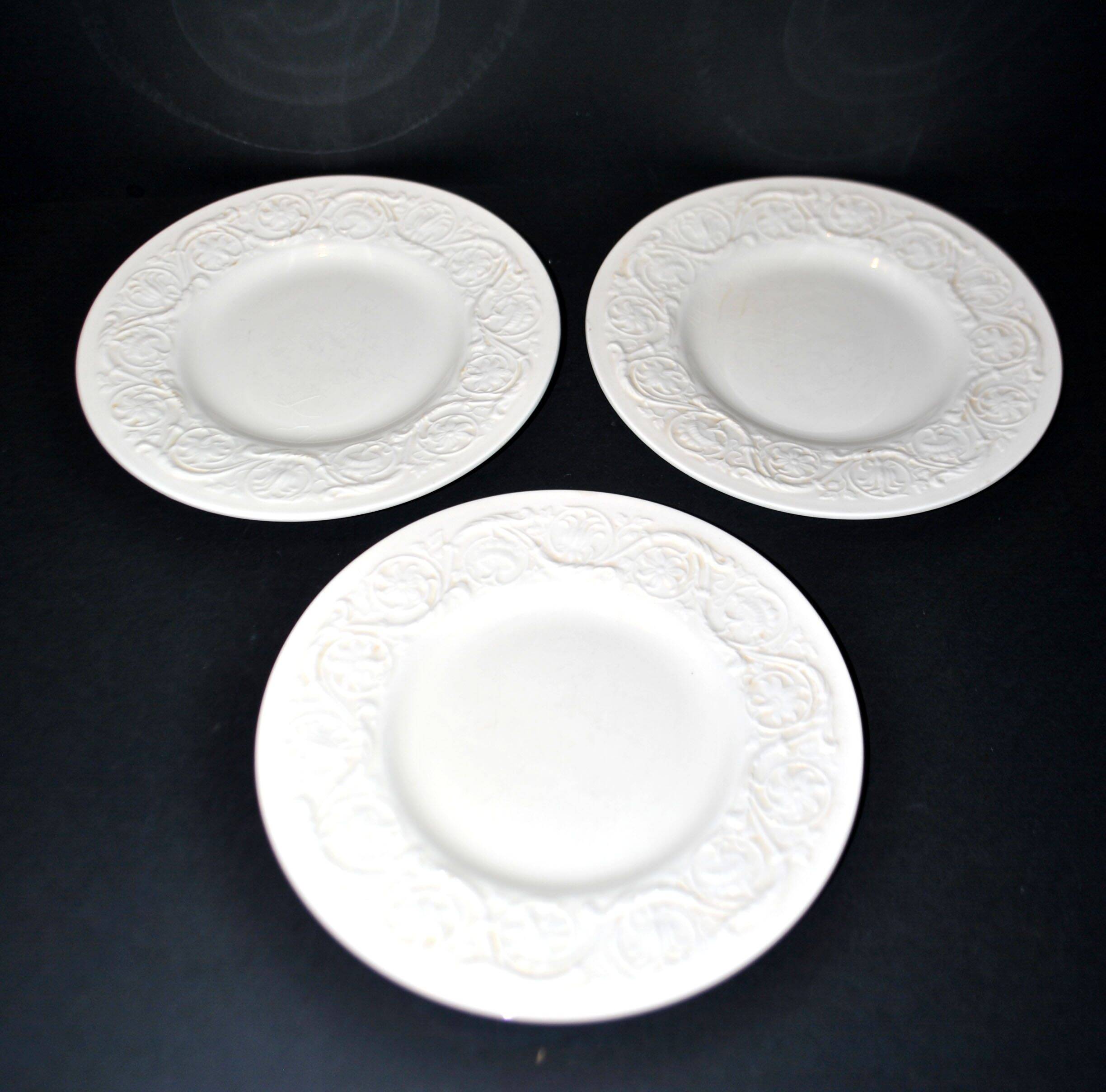 Wedgwood set of 3 Patrician garland moulded earthenware dessert plates England