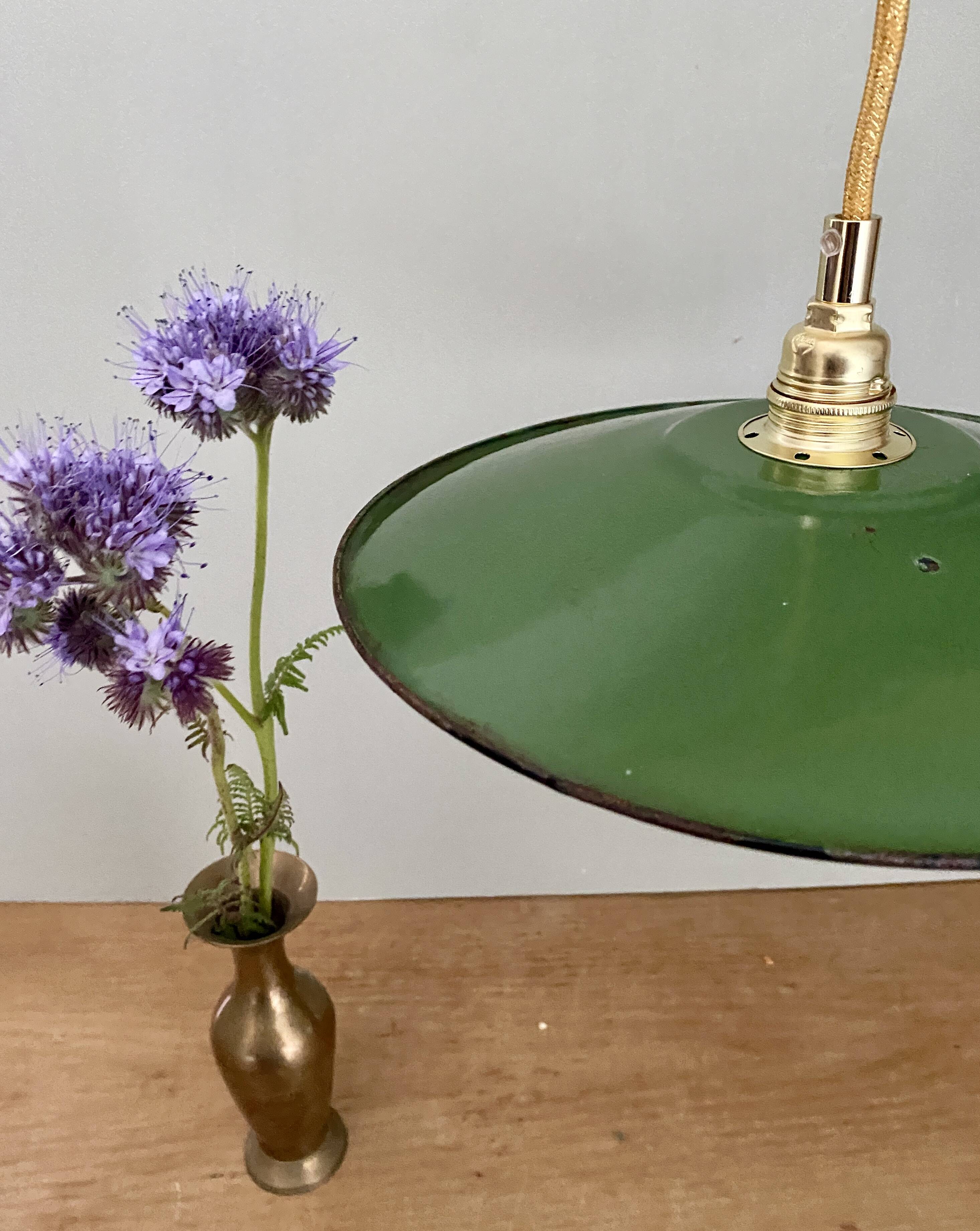 Vintage green enamelled sheet metal lampshade pendant light