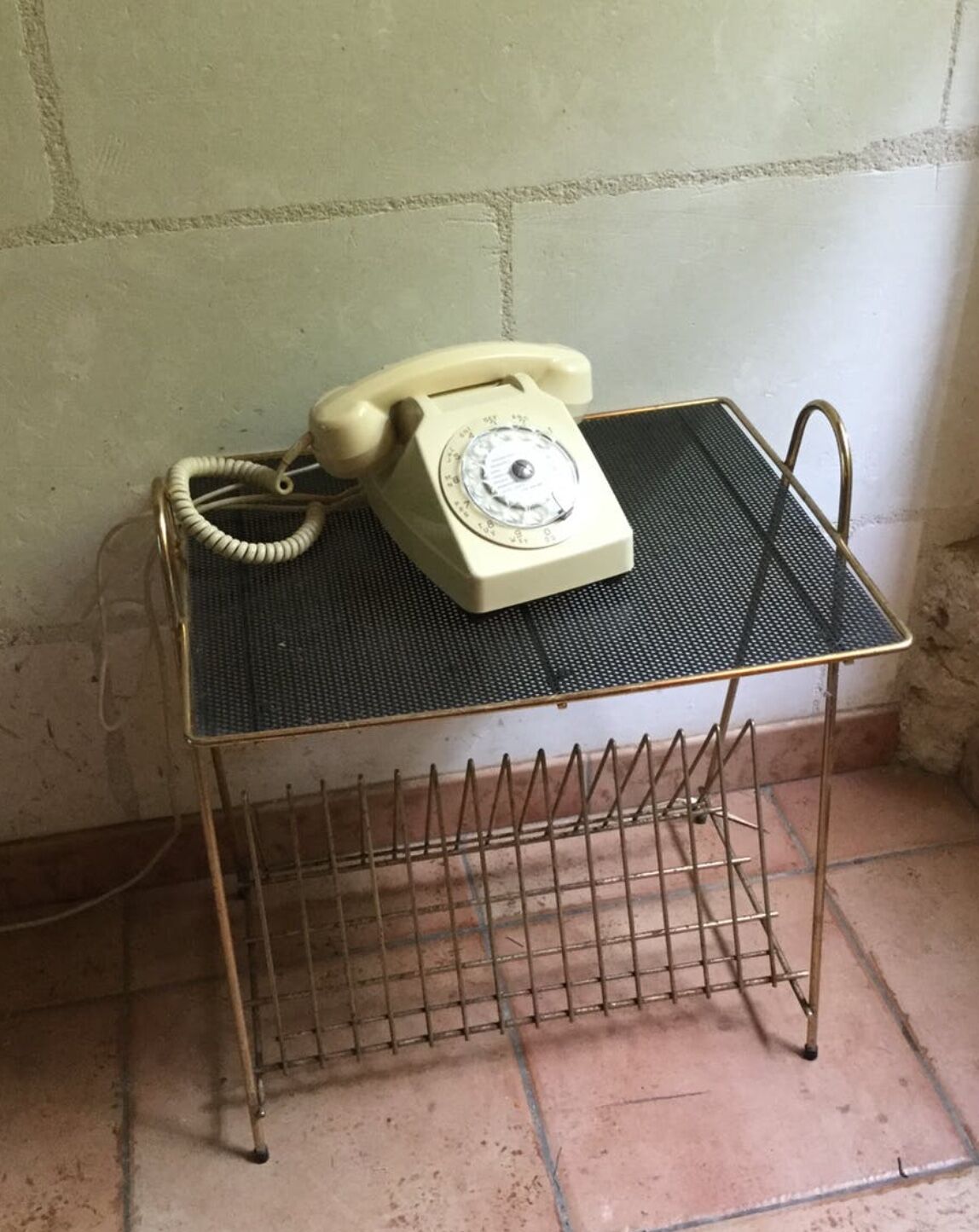 1977 vintage phone