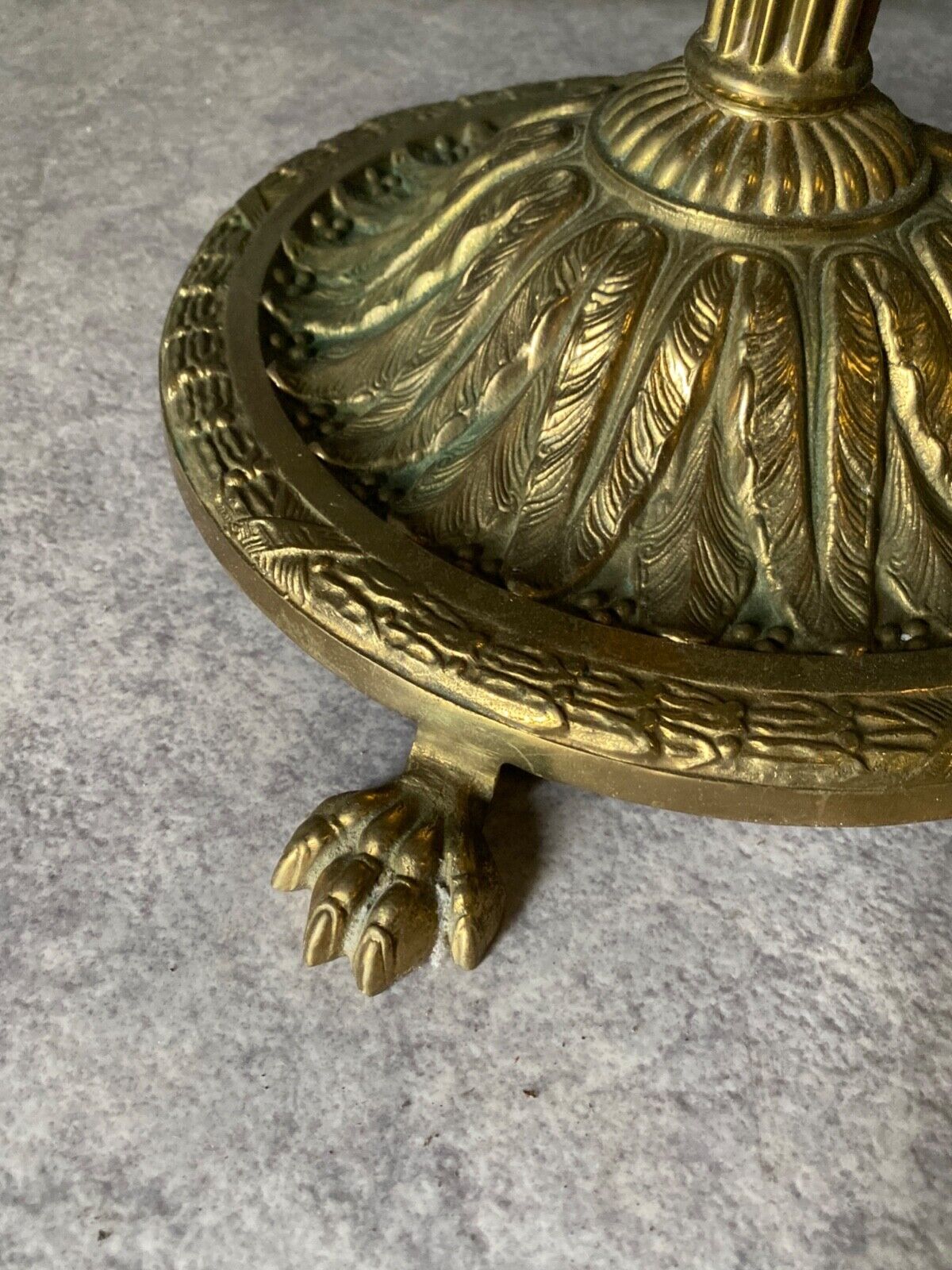 Valet de nuit travail français pieds griffes 1960 brass and wood