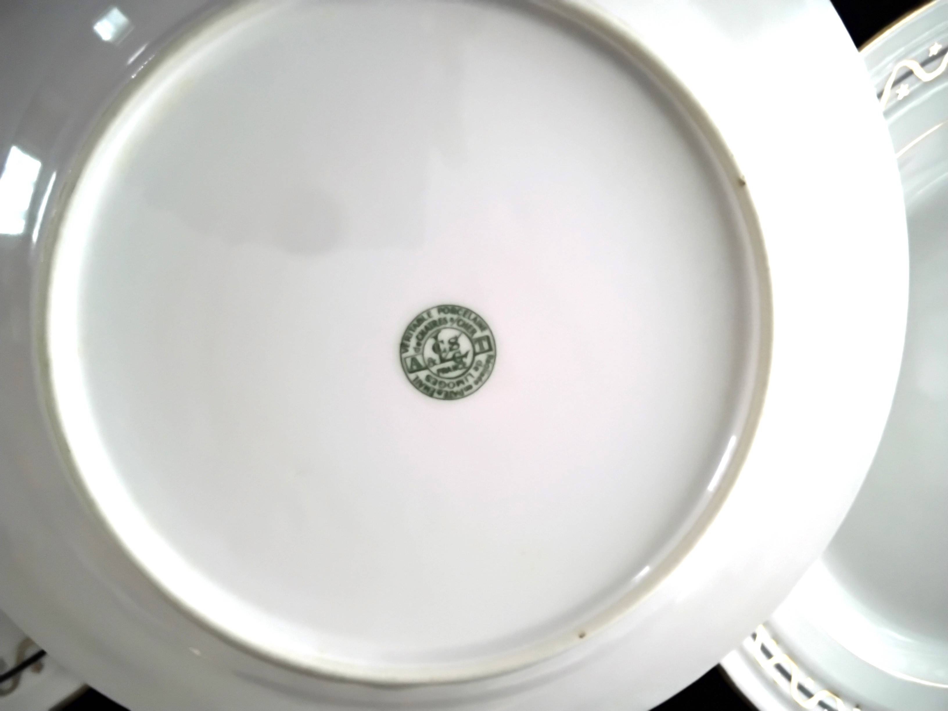6 Assiettes plates en porcelaine de Chartres sur Cher, Pate et émail de Limoges