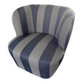 Fauteuil GUBI Swift – Commande spéciale en tissu Kvadrat x Raf Simons