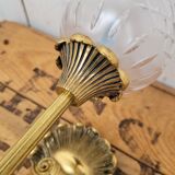 Scallops in brass and glass sconce