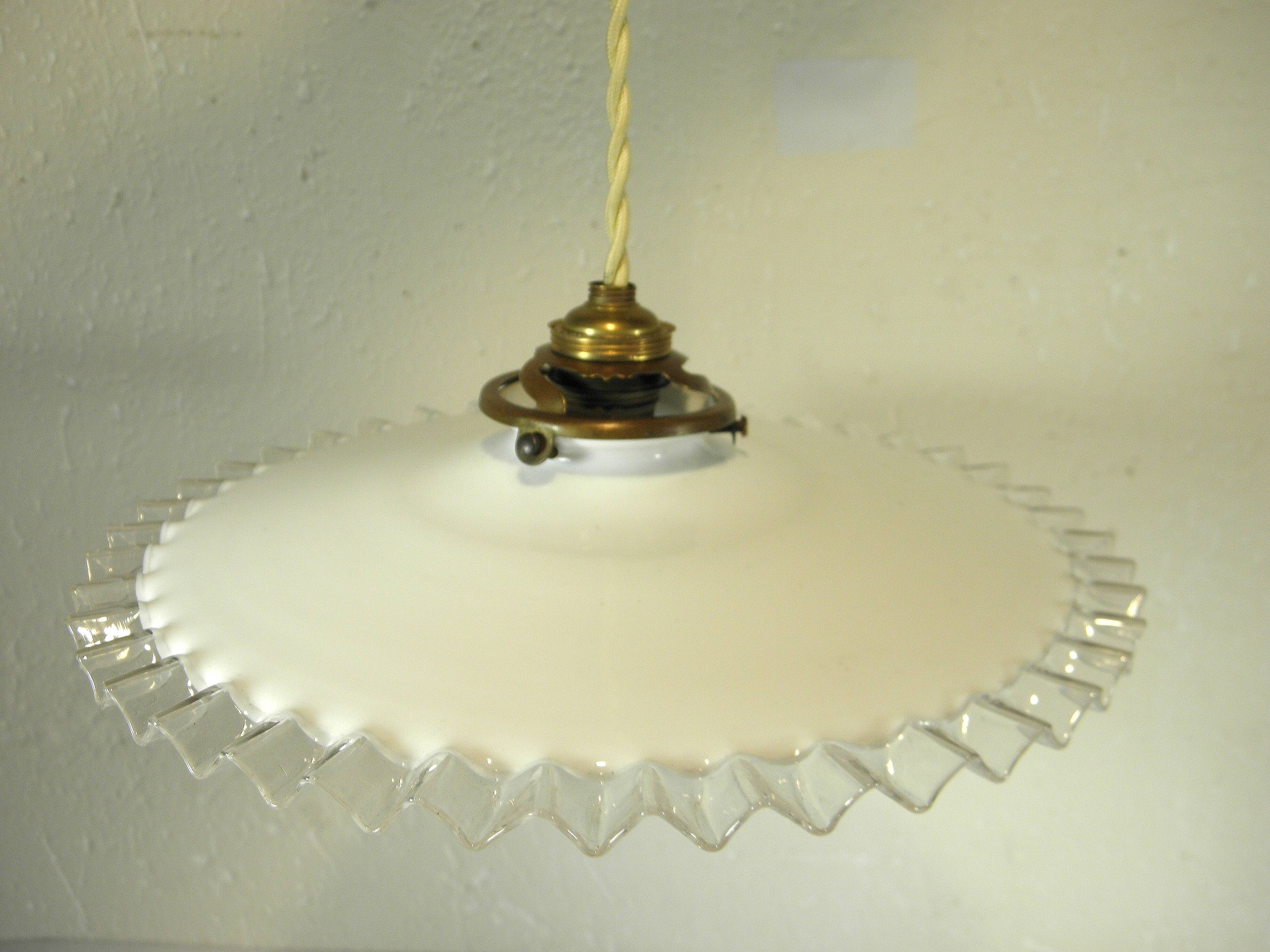 SUSPENSION and rose in OPALINE and PORCELAIN