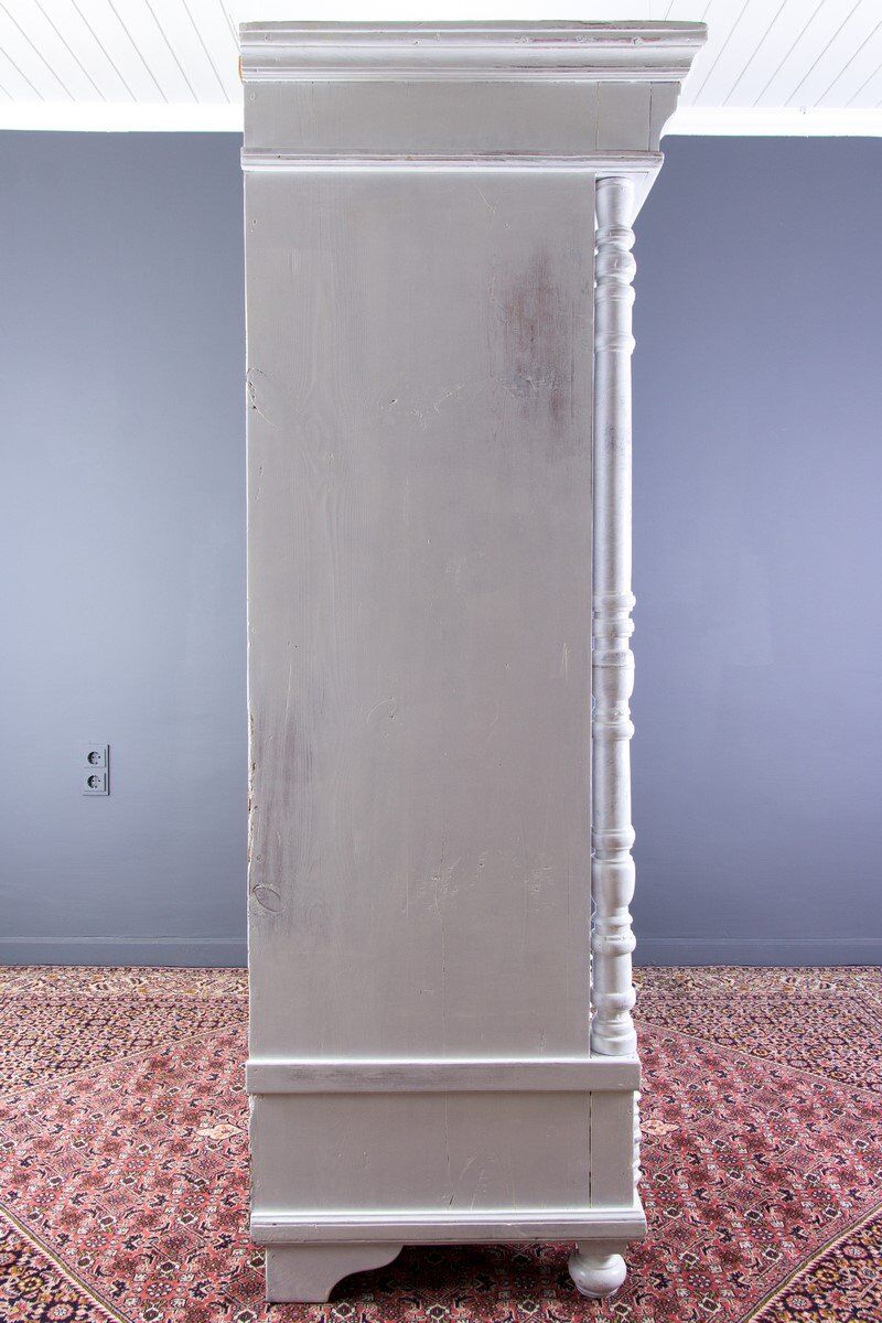 Solid pine 2-door armoire, ca. 1920s