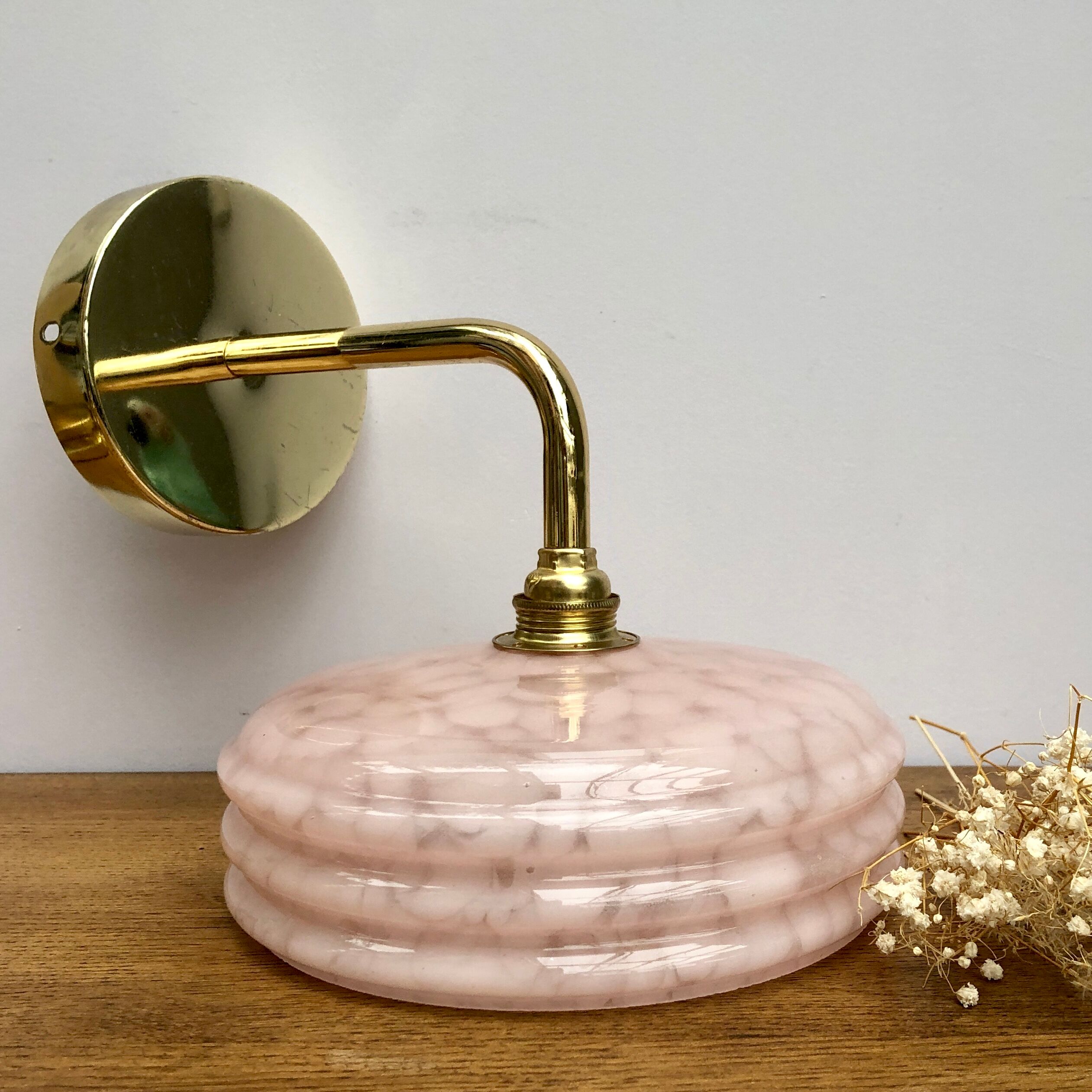 Sconce vintage pink Clichy glass lampshade