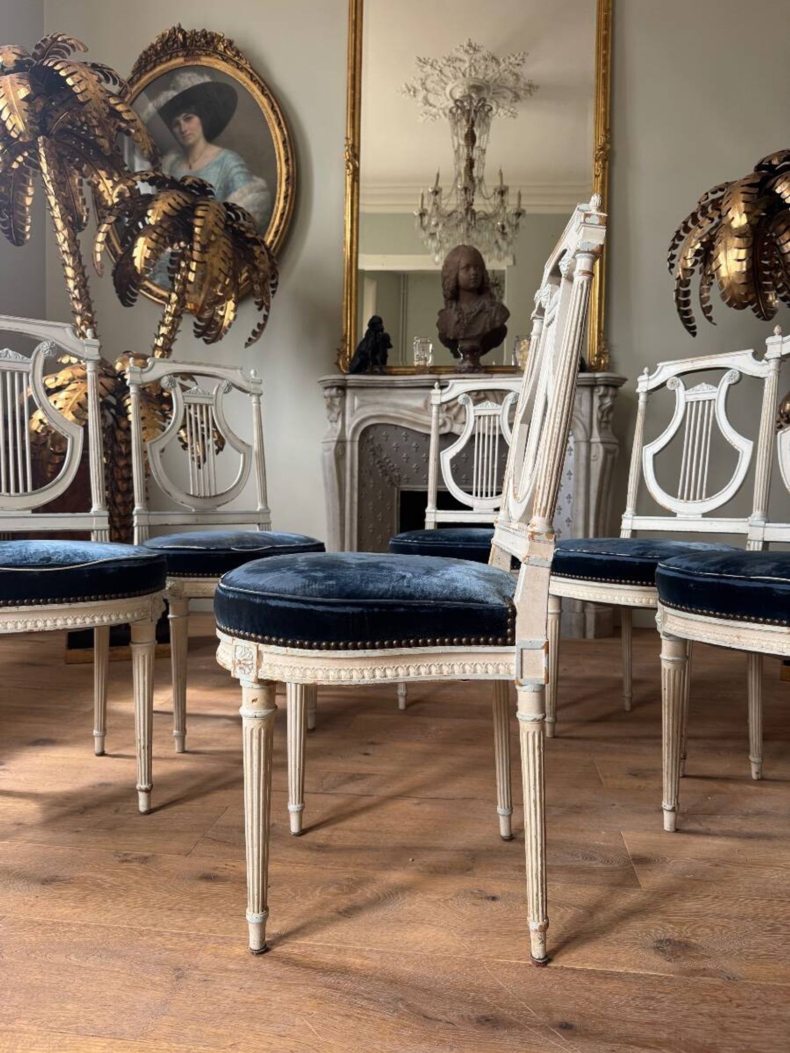 Set of 6 lyre chairs from the Napoleonic III period in painted wood in the Louis XVI style.