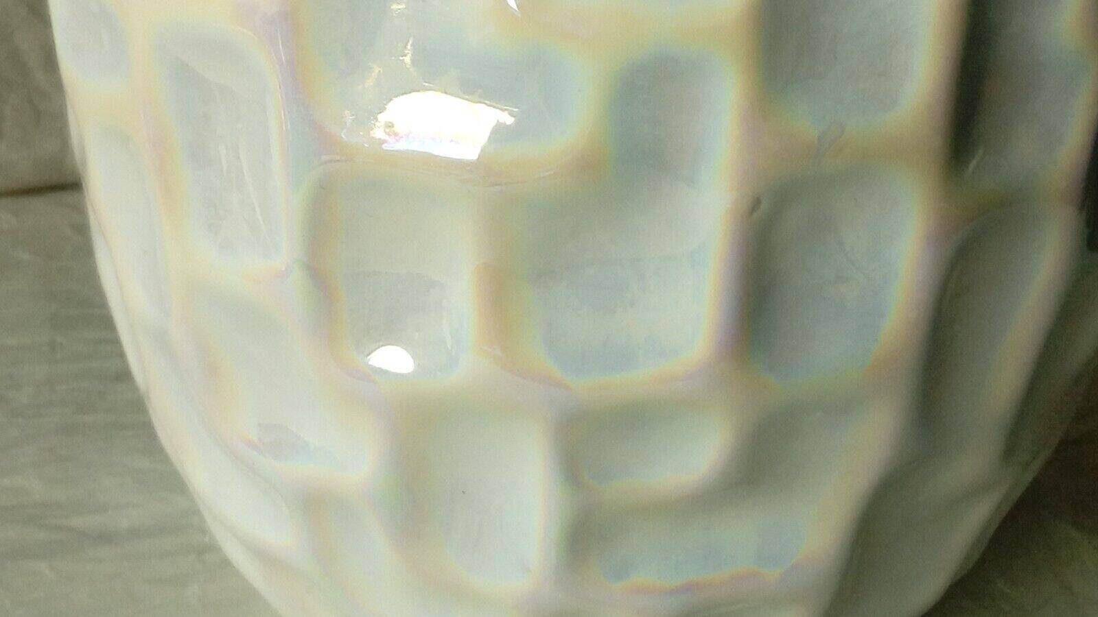 Cache pot en faience effet nacre vintage