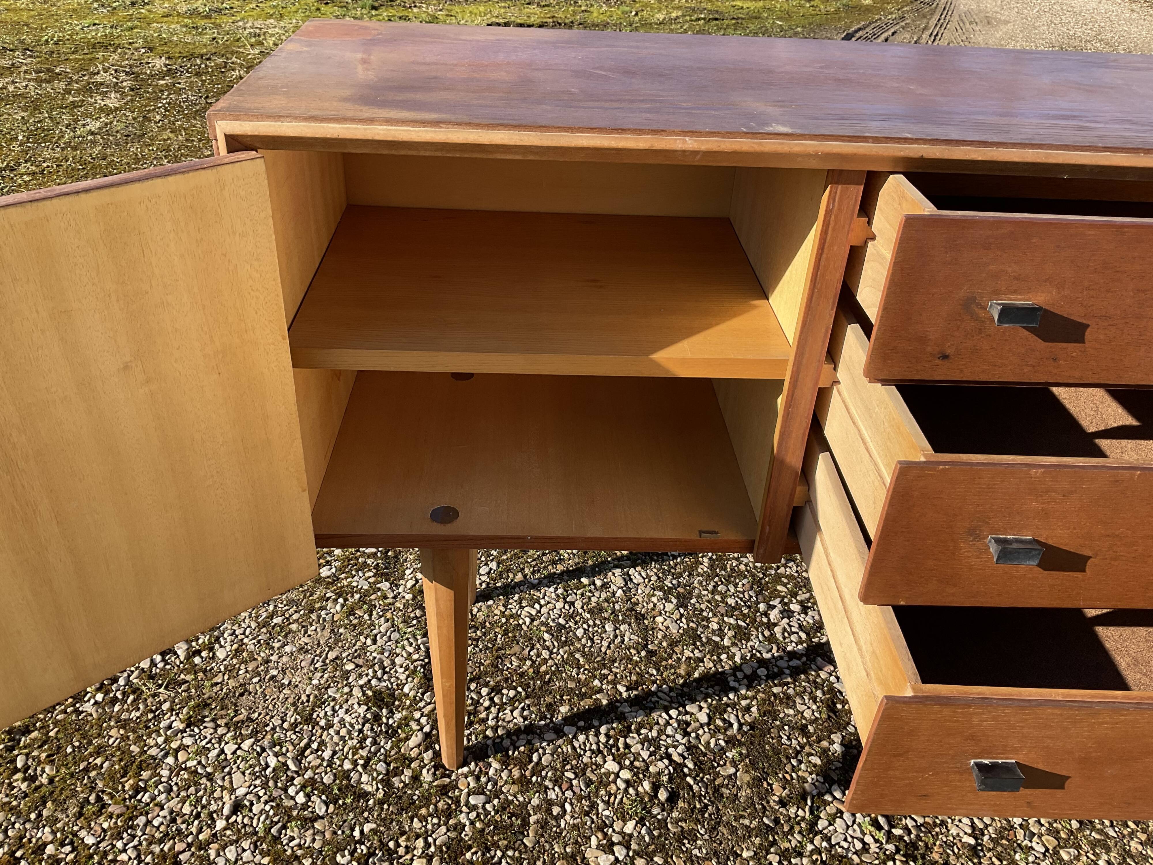 Vintage enfilade