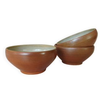 3 stoneware bowls size 2