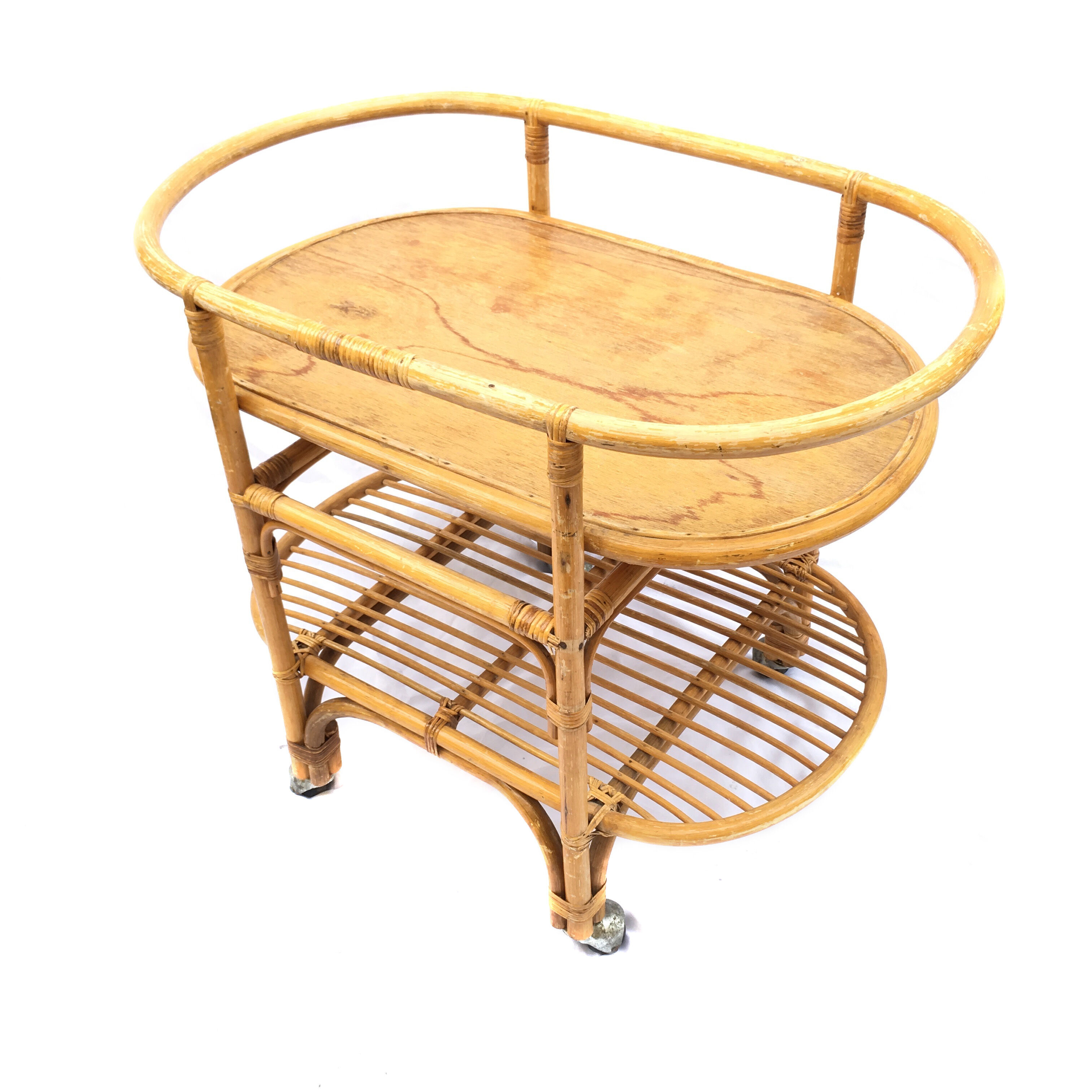 Berceau en rotin vintage pour bébé