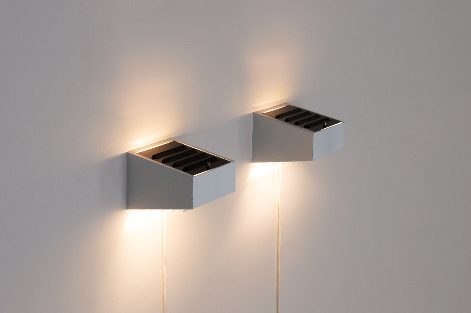 Set of 2 bedside / wall lamps C-1586 by Raak Amsterdam, Netherlands 60s