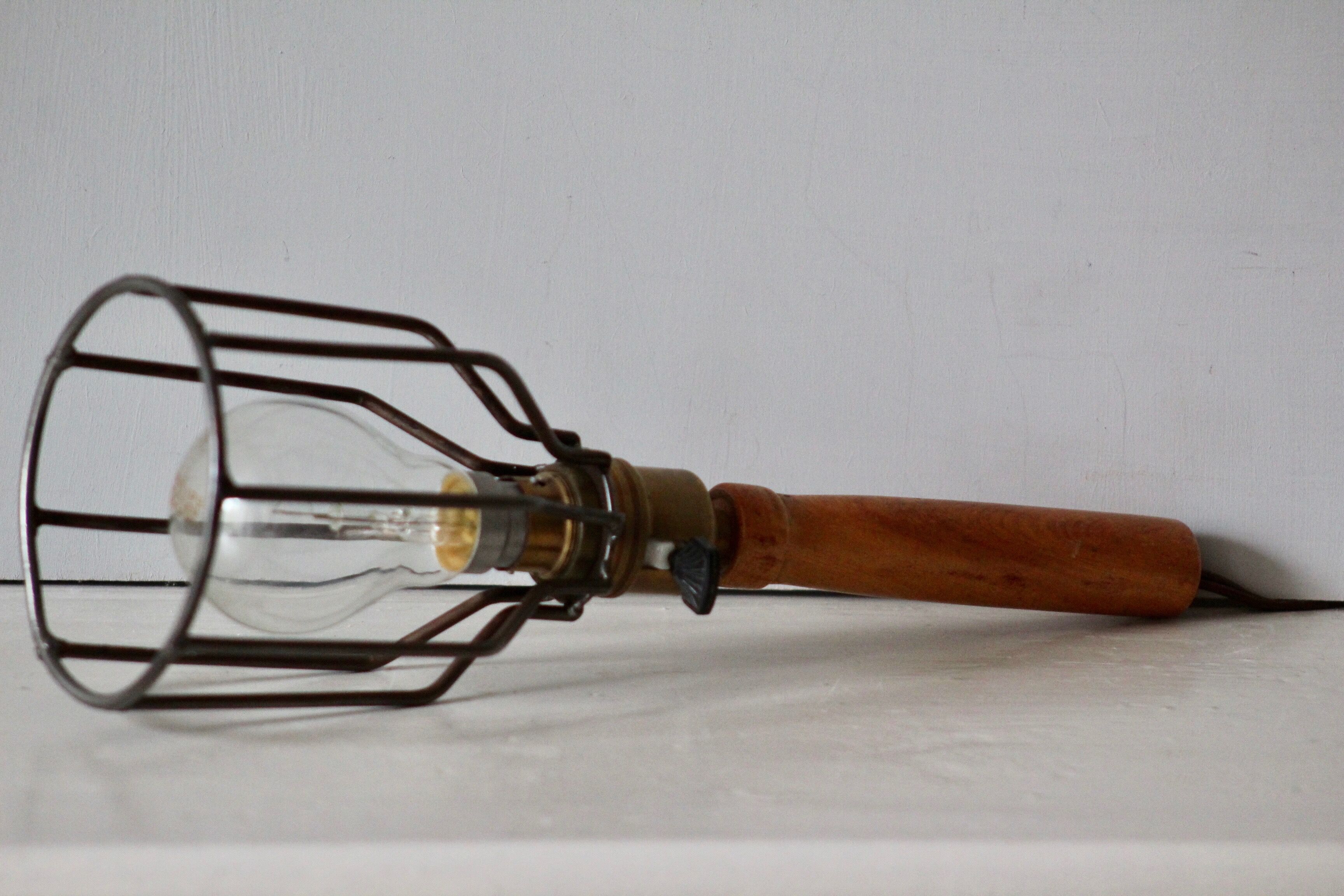 Vintage electric walking lamp