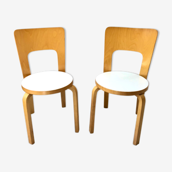 Paire de chaise 66 design Alvar Aalto édition artek melaminé blanc