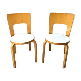 Paire de chaise 66 design Alvar Aalto édition artek melaminé blanc