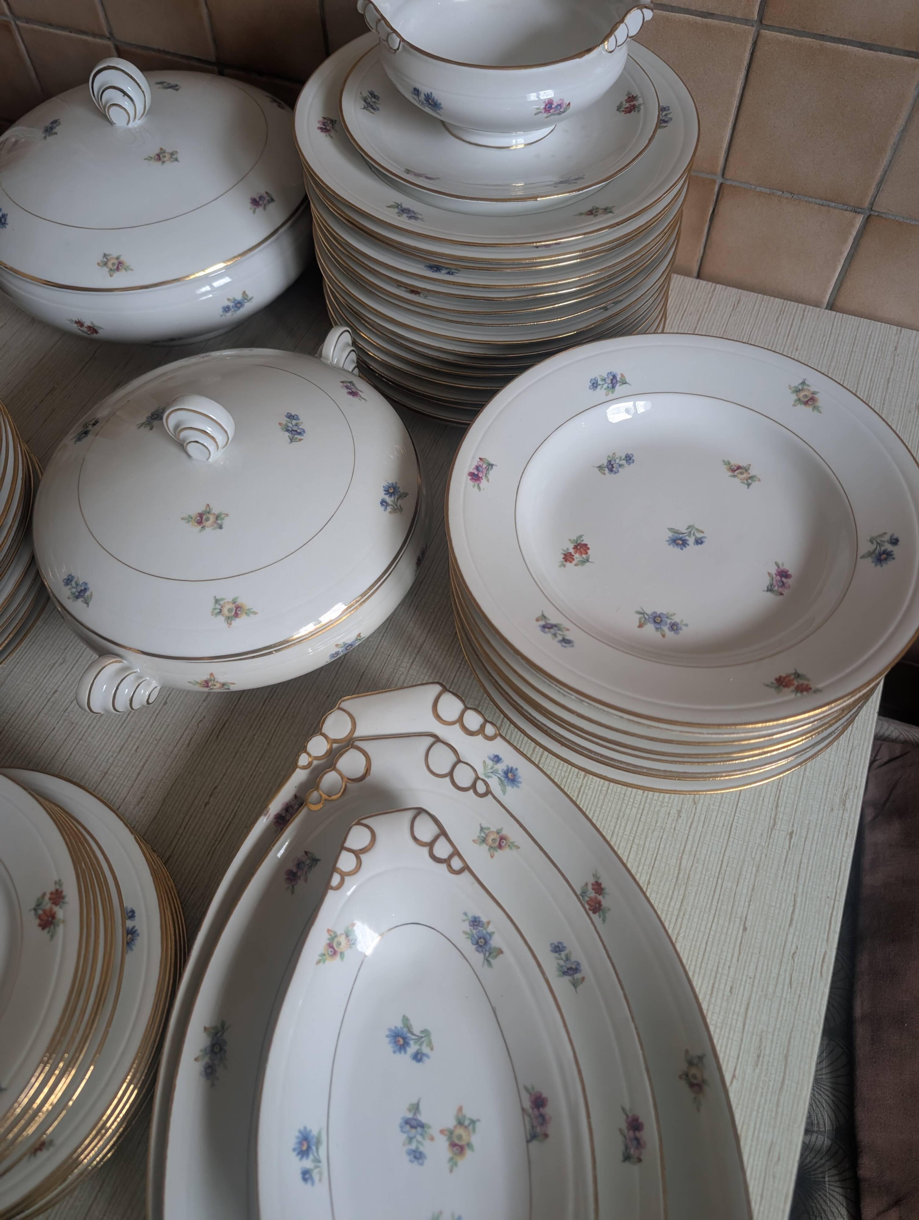 40s porcelain tableware from Limoges
