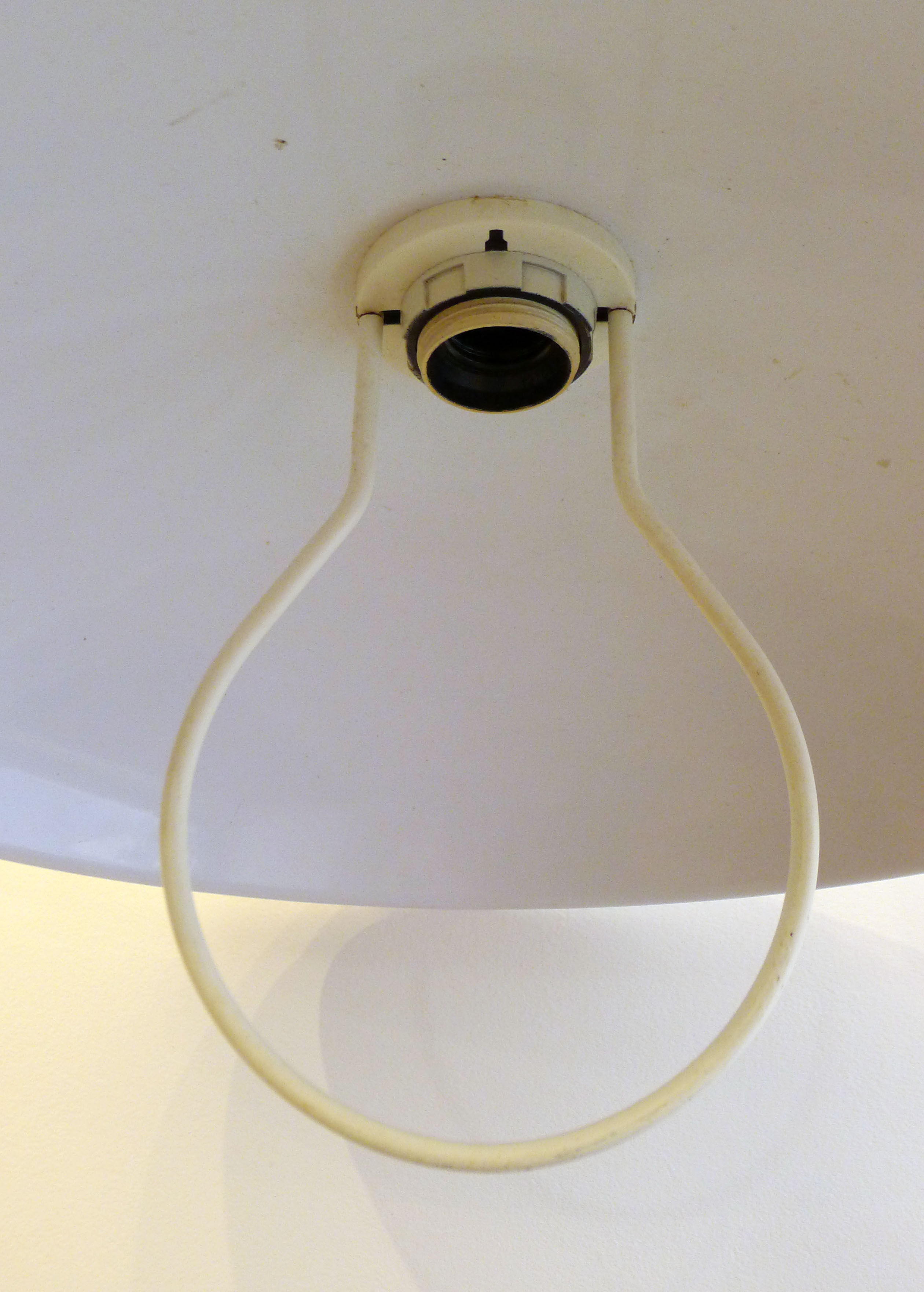 Suspension métal "monte et baisse"
