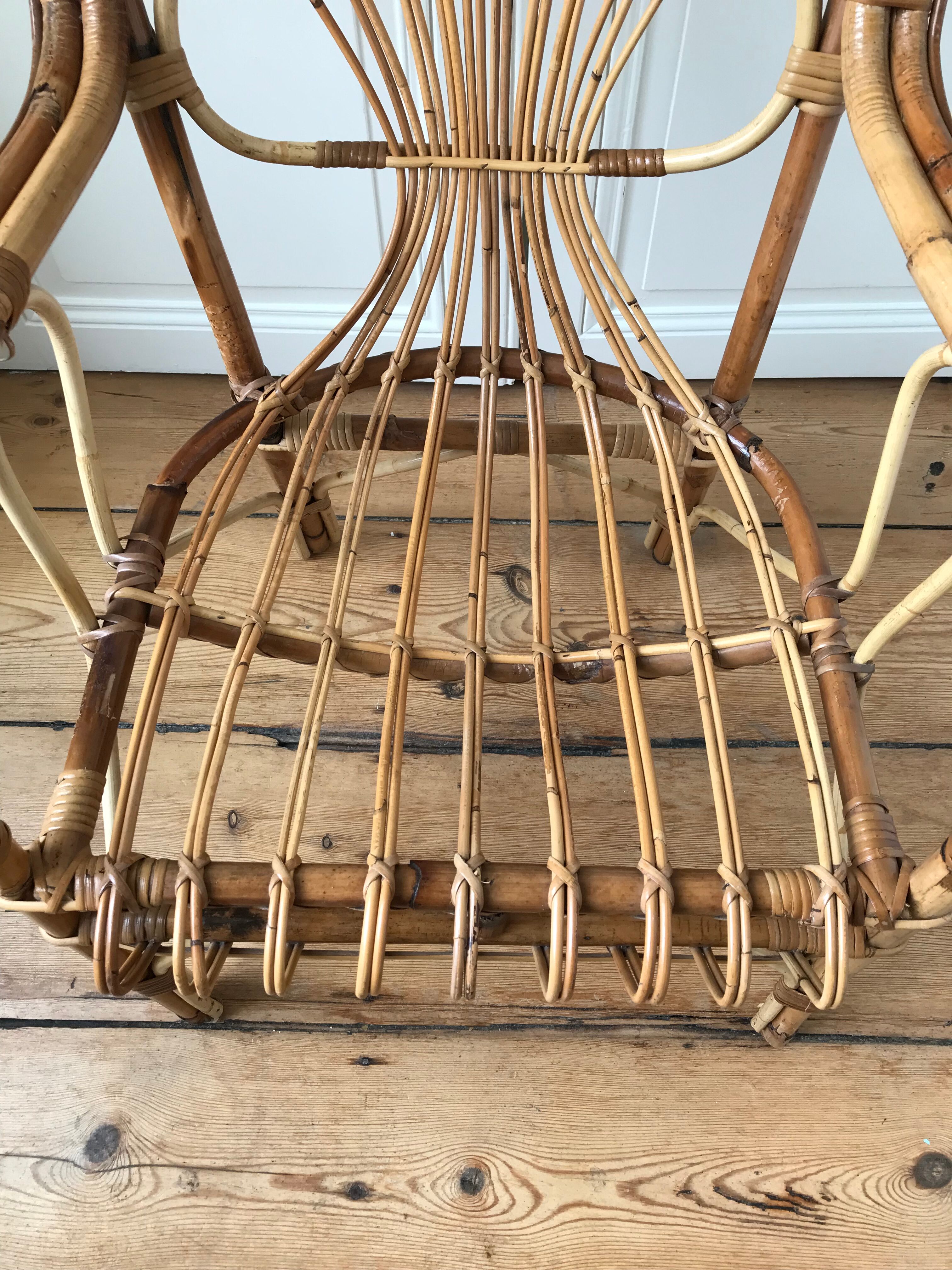 Fauteuil en rotin adulte années 60/70