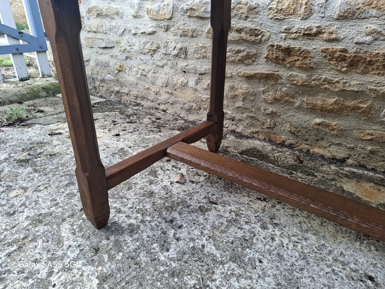 Extendable oak farmhouse table