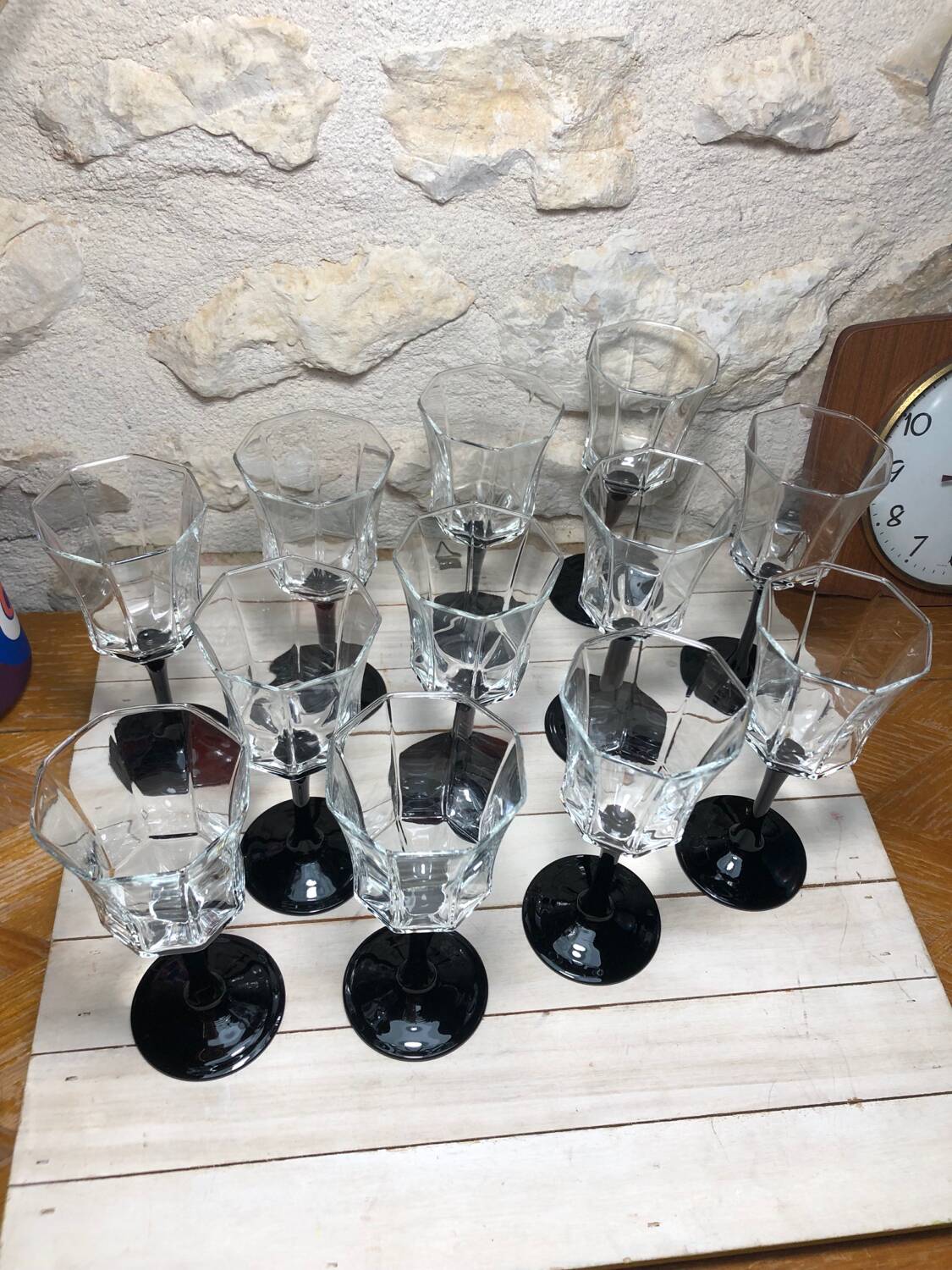 12 Esso advertising wine glasses from the 80s