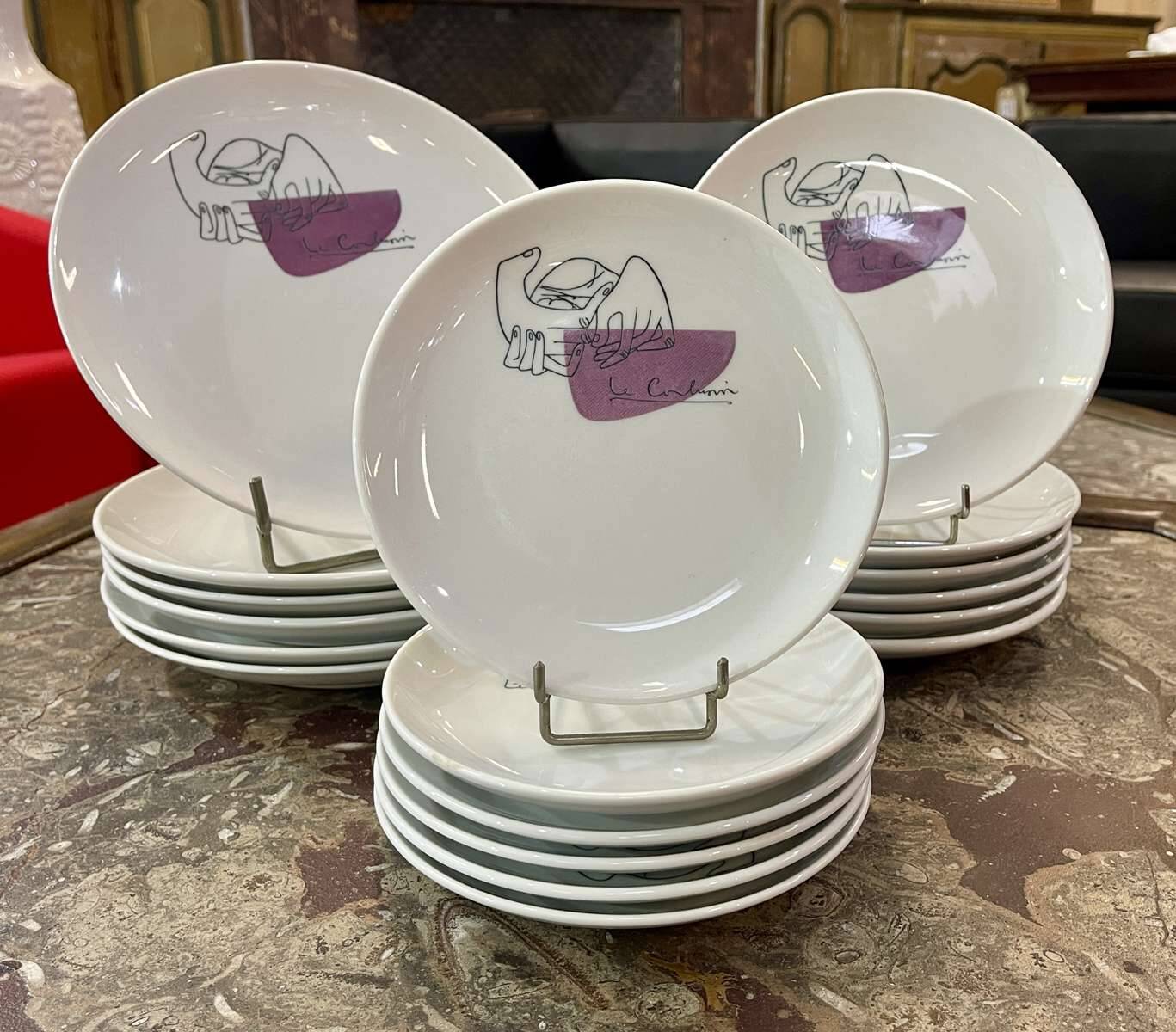 18-piece dinner service by Le Corbusier designed for Prunier restaurants