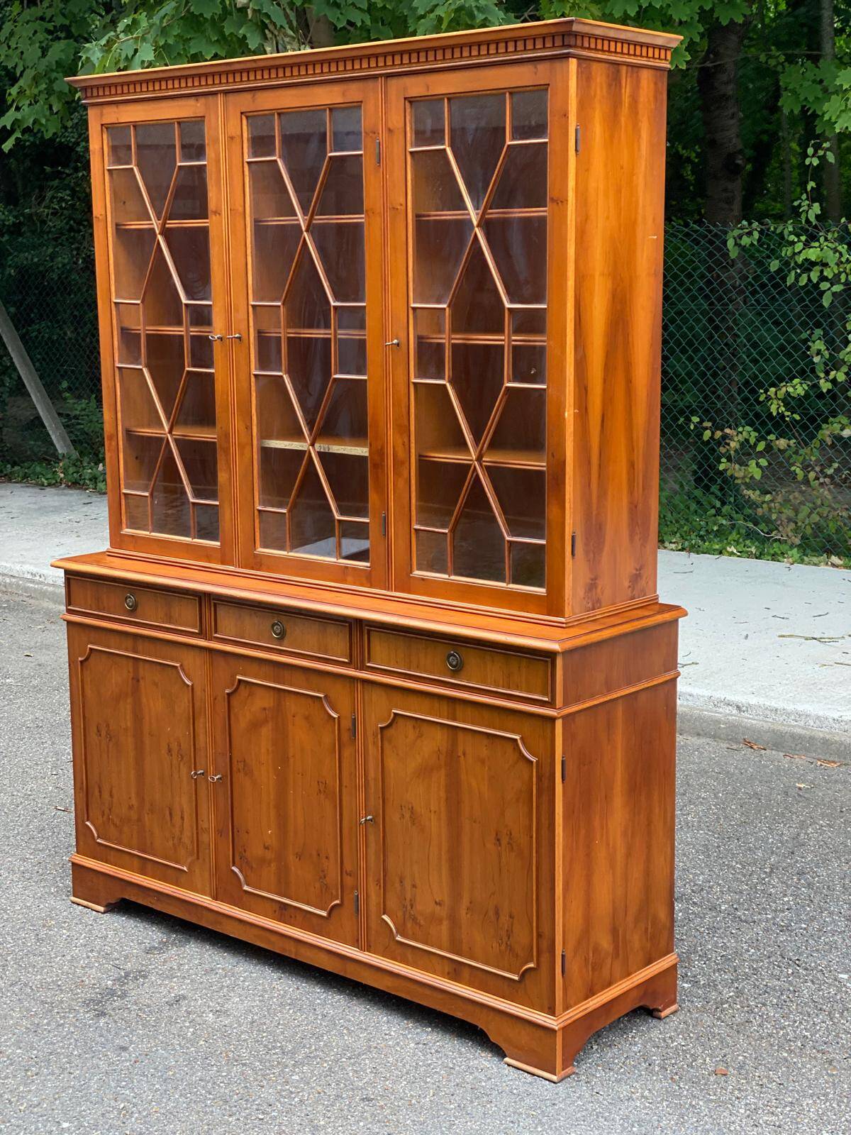 Large English solid wood library from the 19th century, 162cm.