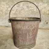 Old bucket fire bucket waste bucket
