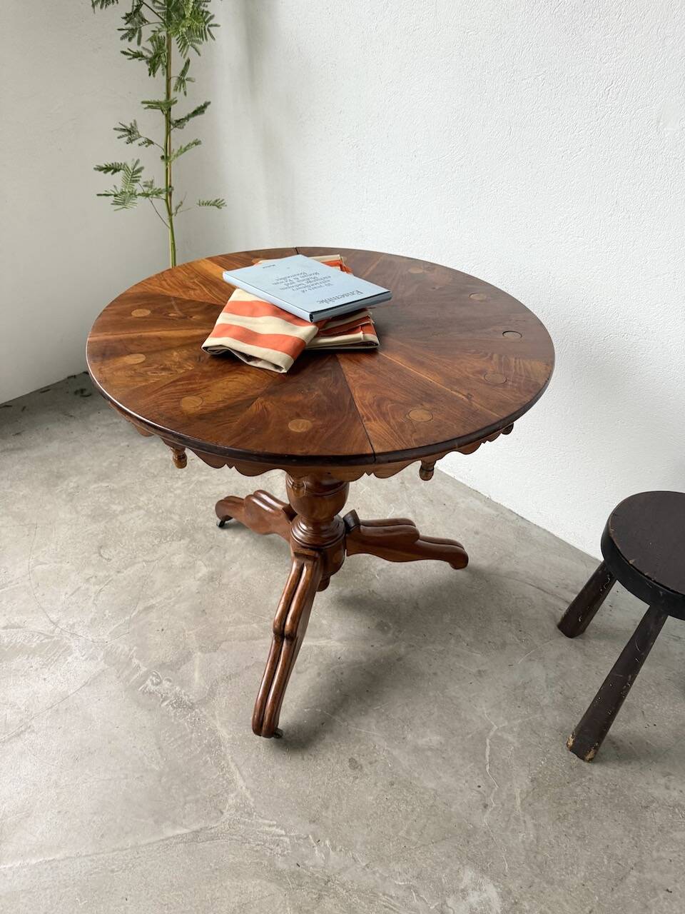 Biedermeier console or side table, 19th century.