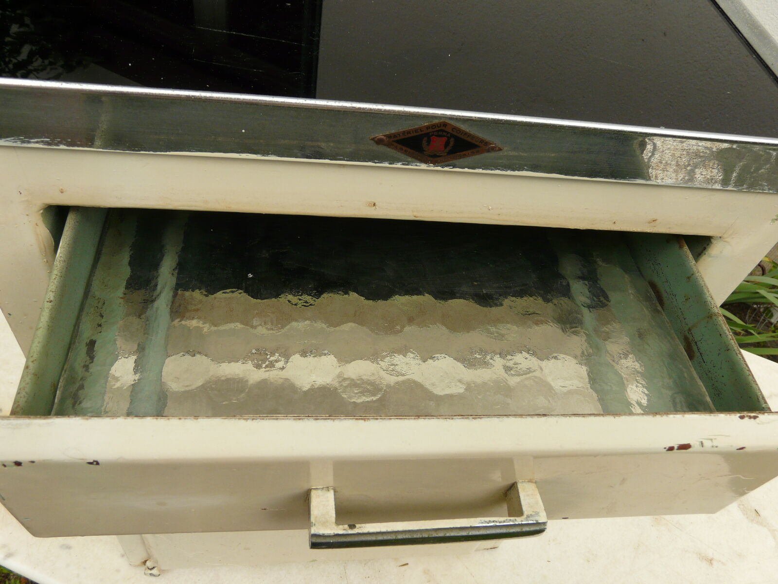 Meuble de métier coiffeur années 60 en métal