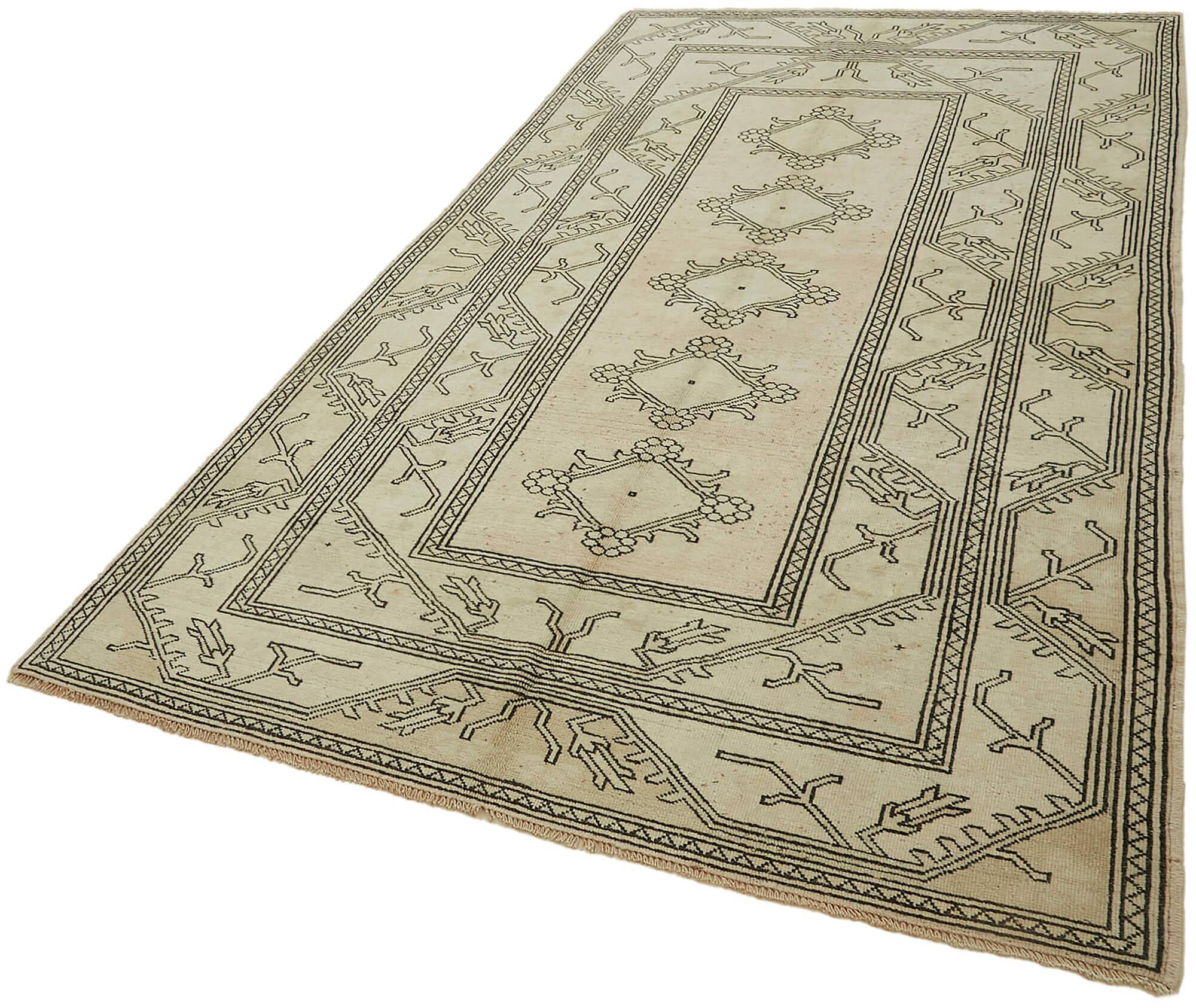 Turkish Vintage Anatolian Rug 164 cm x 290 cm