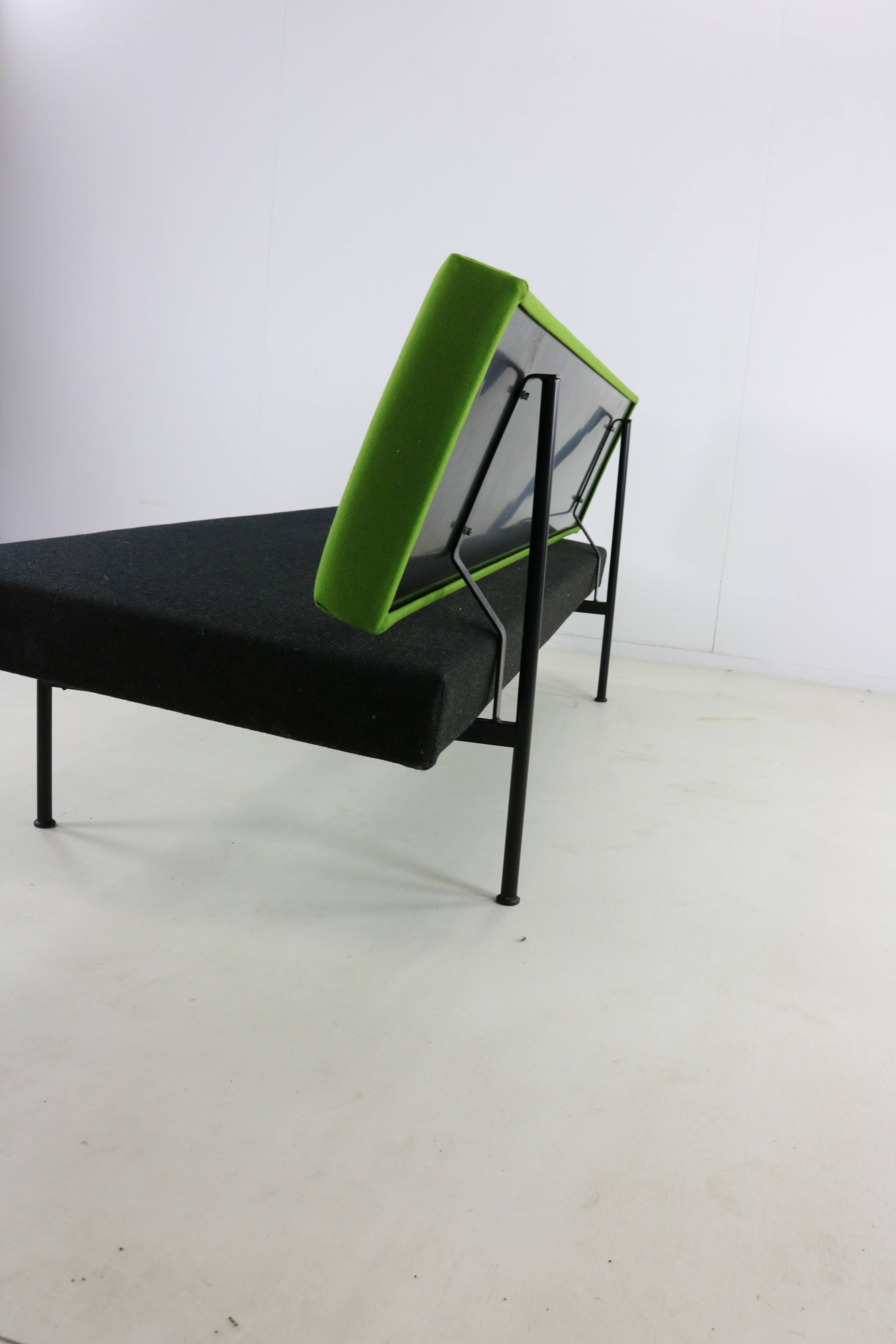 Sixties design sit/sleep sofa by Cordemeyer for Gispen Holland