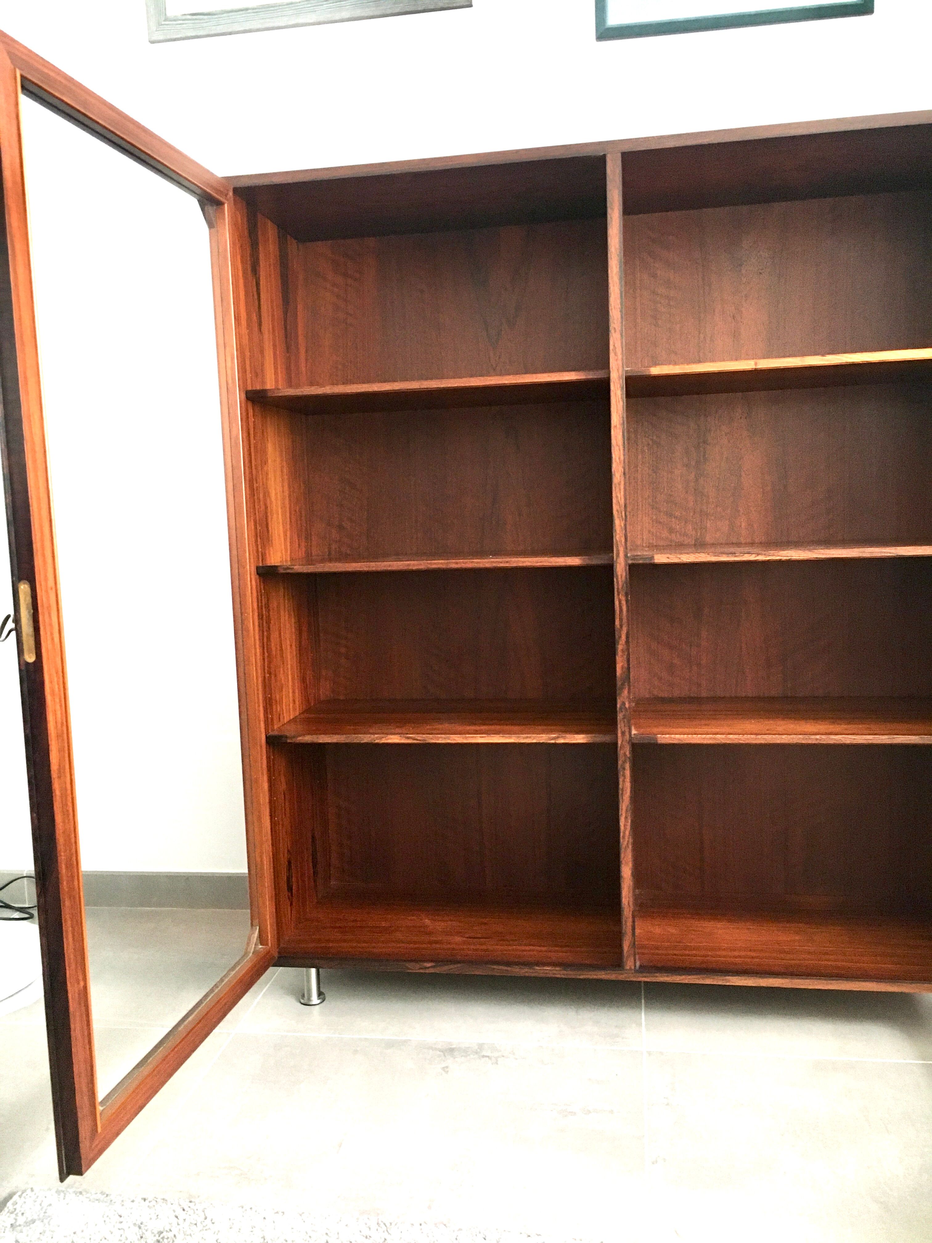 Scandinavian bookcase 60