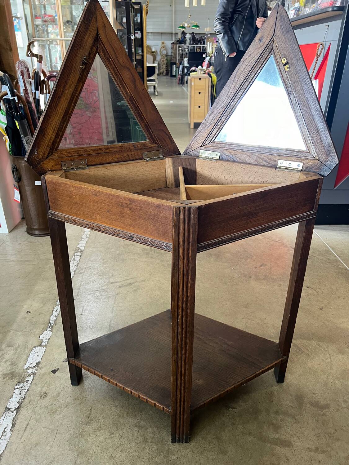 Art Deco bathroom cabinet