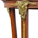 Gueridon with ram's head decoration