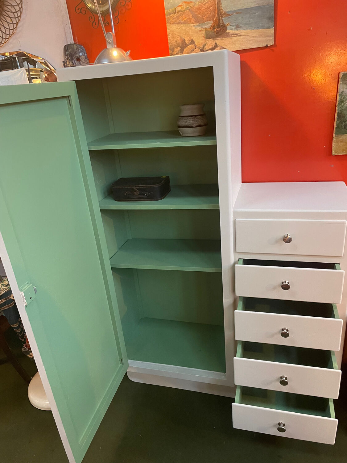 Armoire asymétrique bois