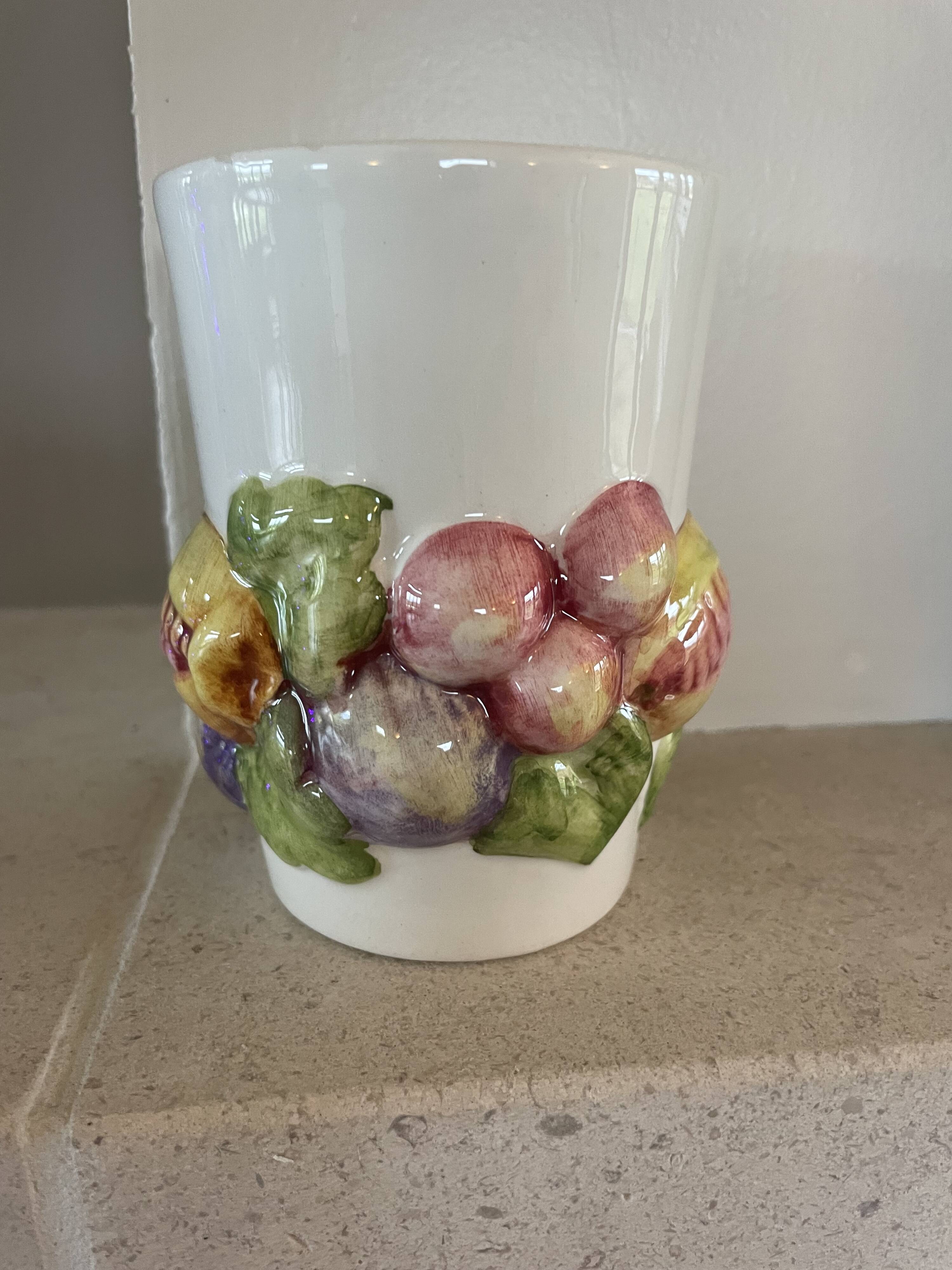 Set of 2 large Chaumette barbotine mugs.