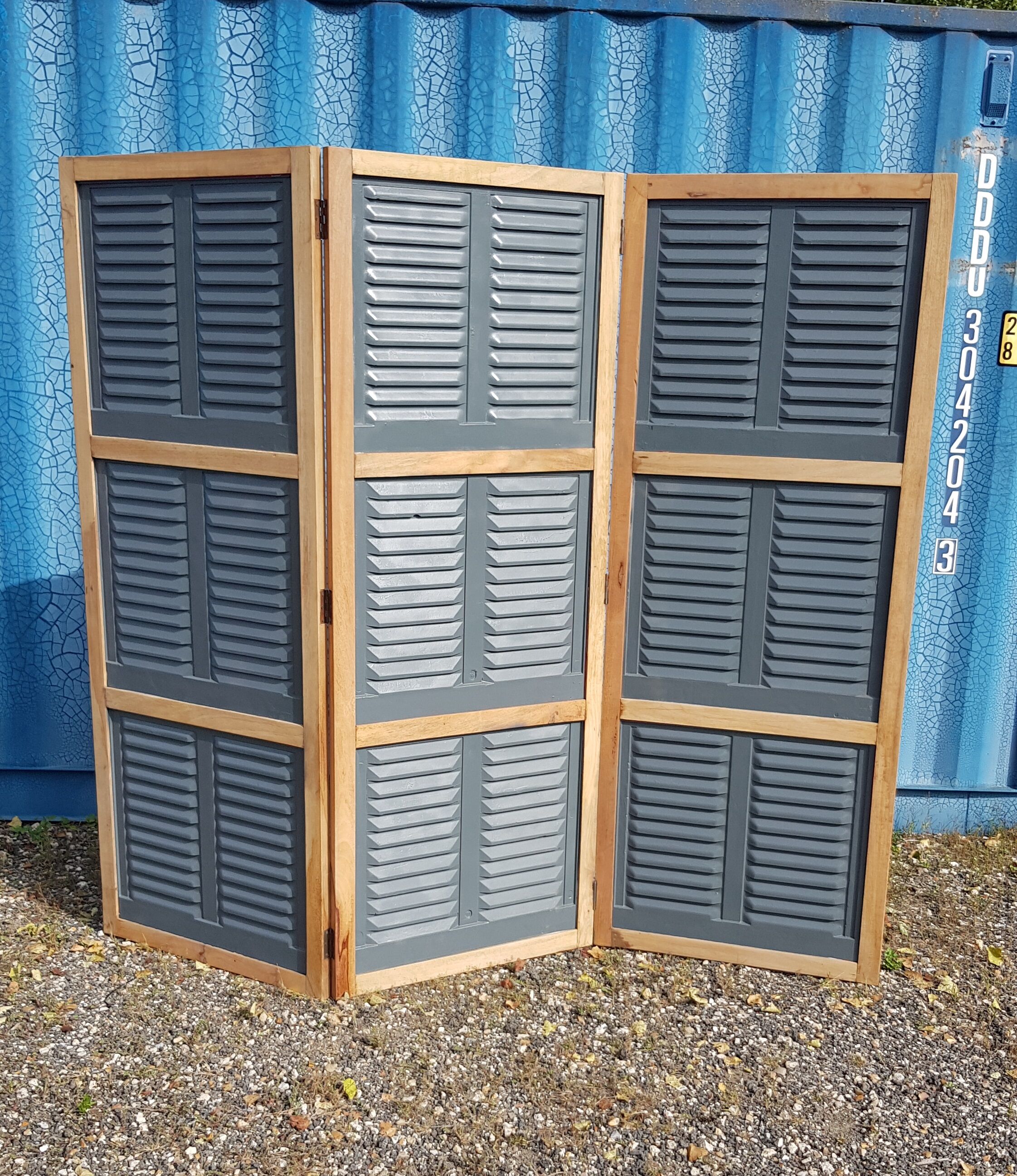 Screen - workshop divider