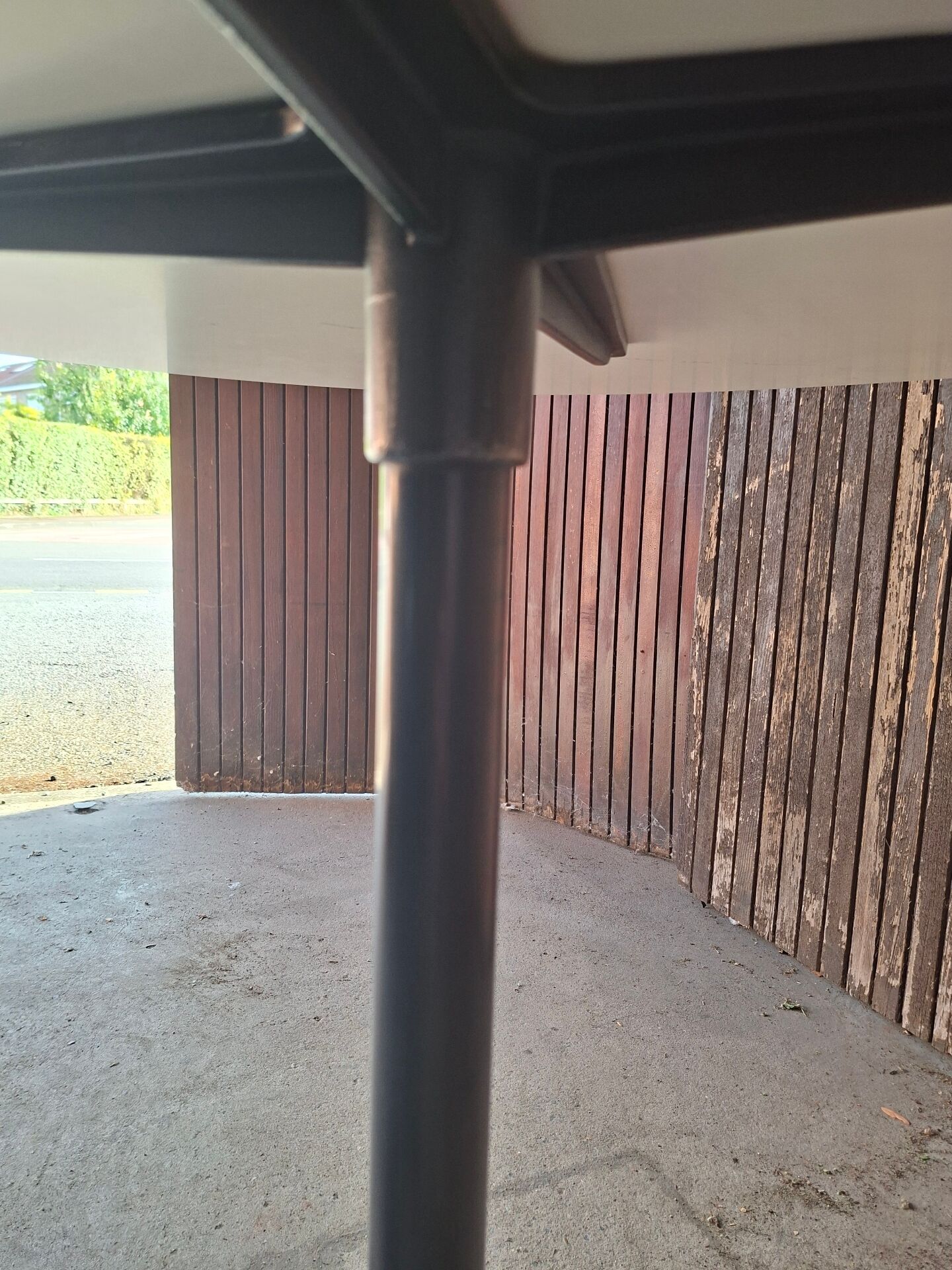 Table Eames 650