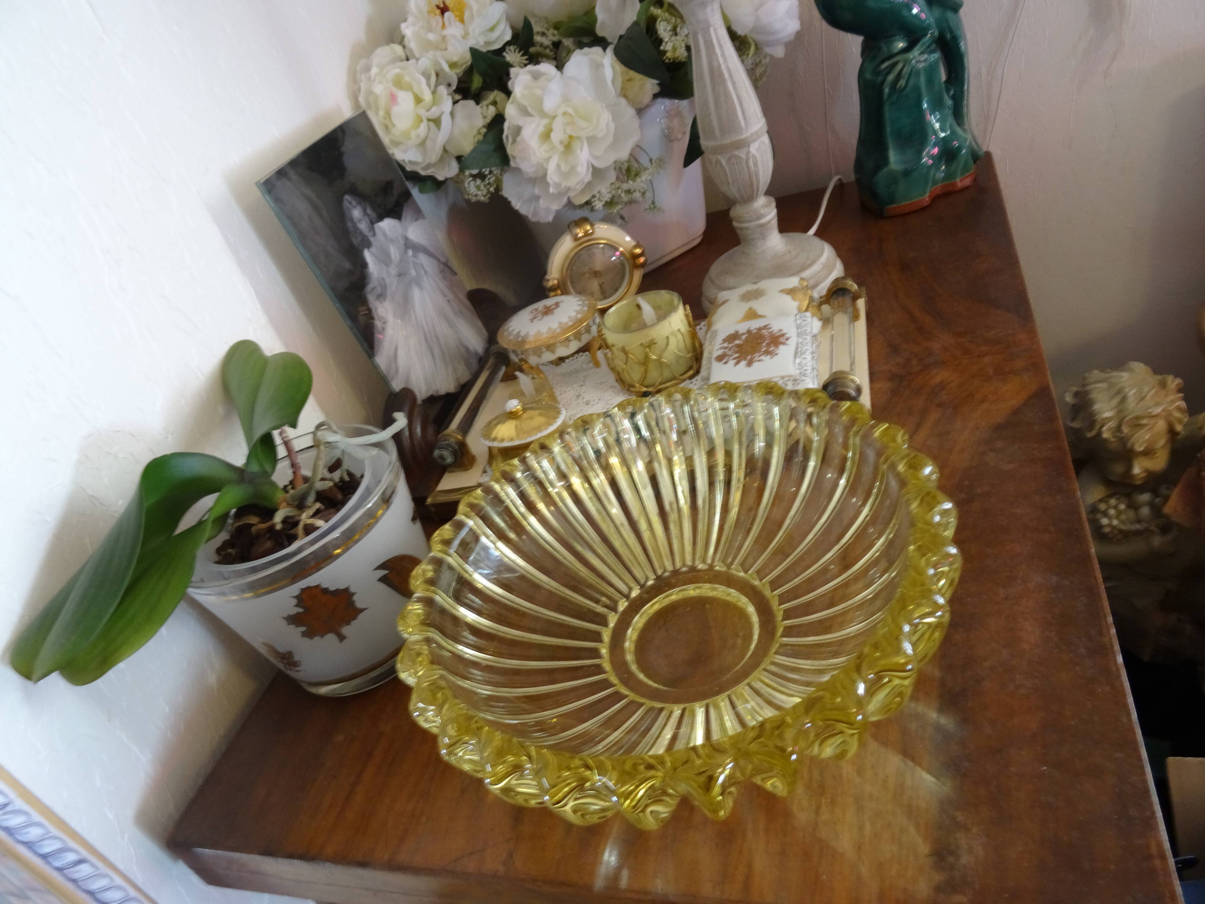 Cut stone of Avesn of the 1930