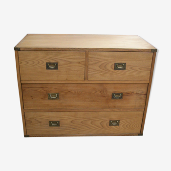 Boat chest of drawers